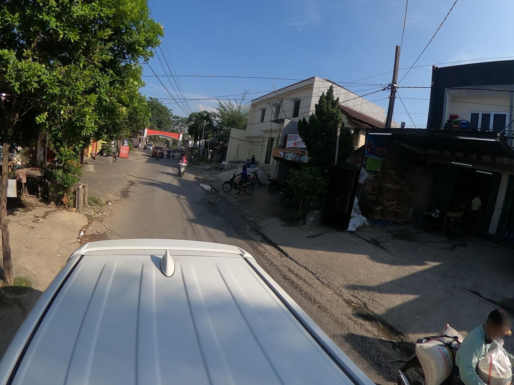 Street view near Ariq Room!, Bekasi — © kaart_360 (CC BY-SA · Mapillary)