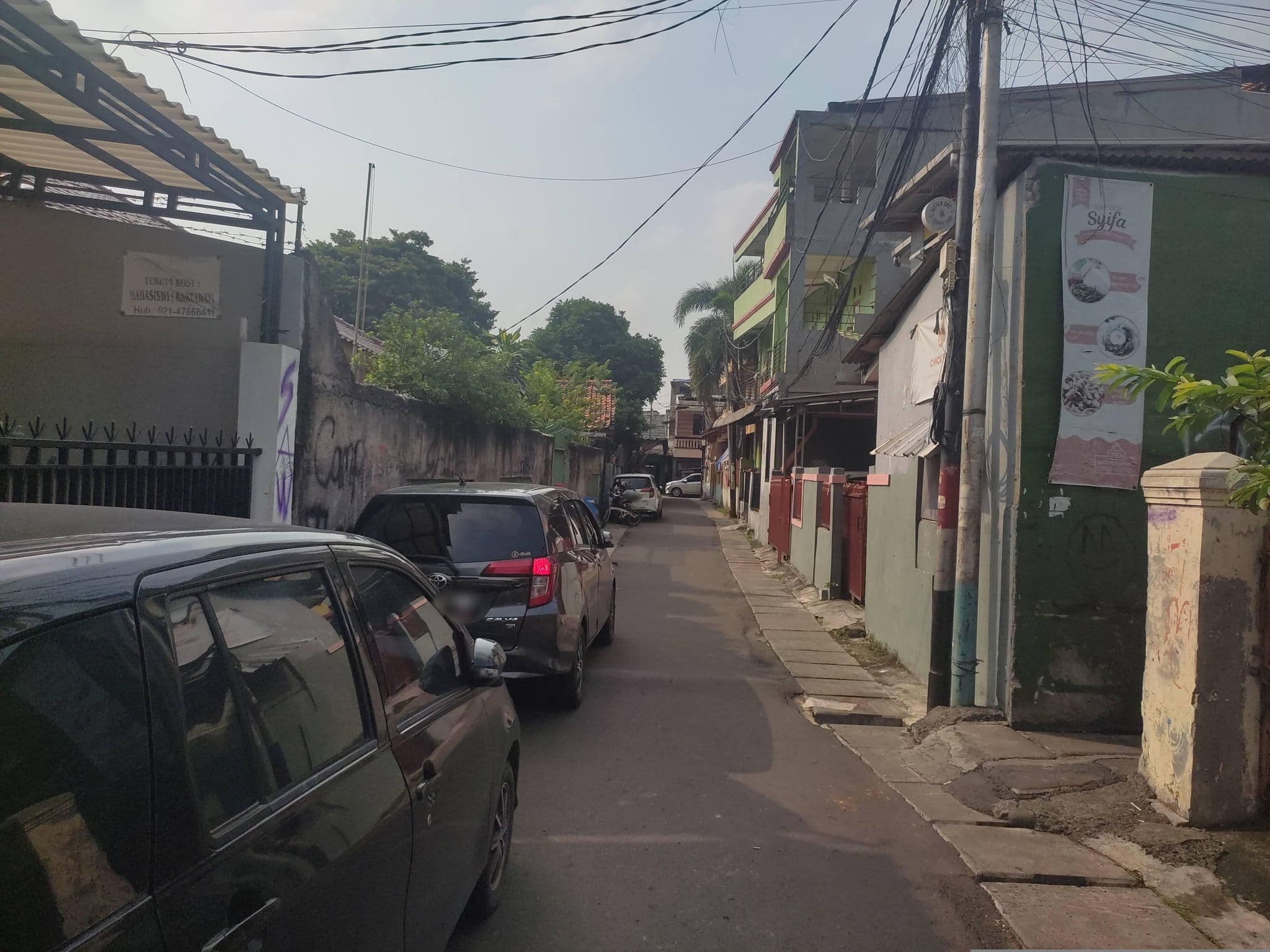 Street view near C'One Hotel - Pulomas, Jakarta — © YouthMappersUNJ (CC BY-SA · Mapillary)
