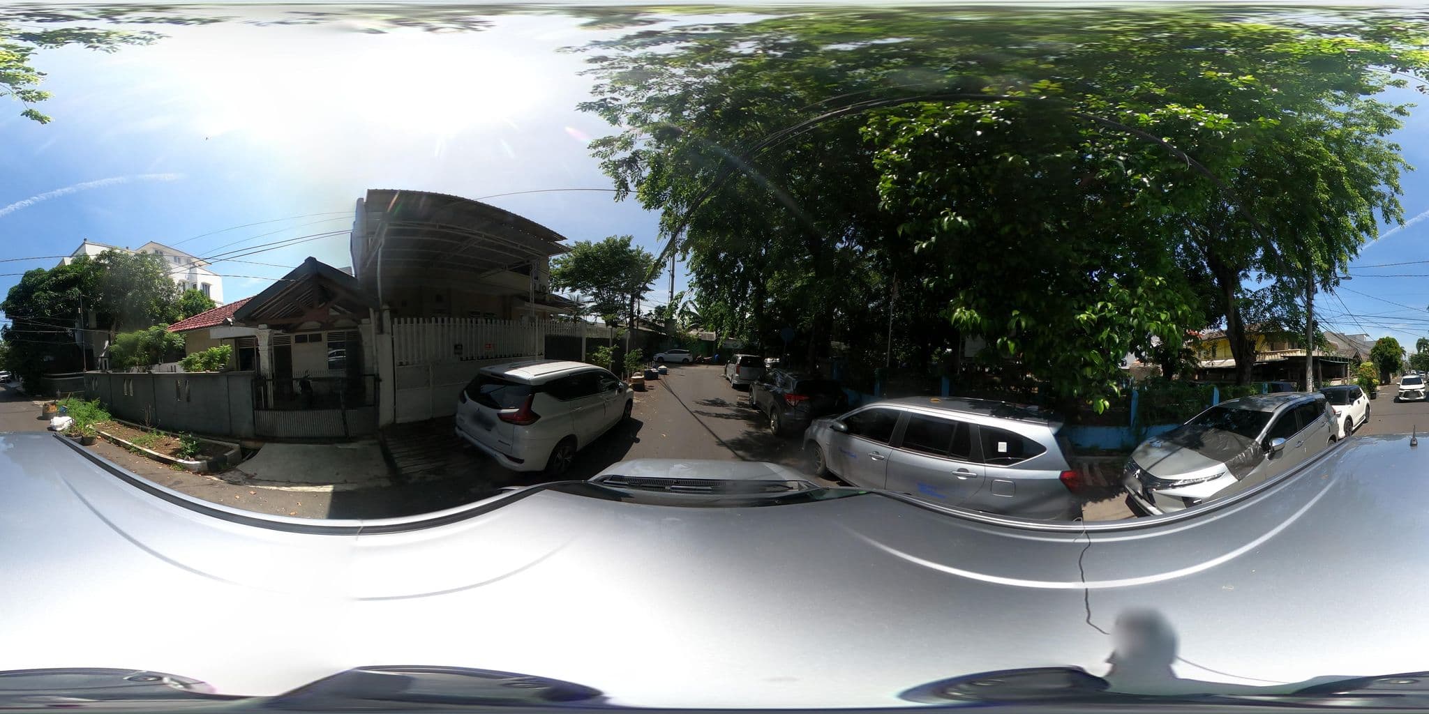 Street view near Macopolo hotel, Jakarta — © Kaart---360 (CC BY-SA · Mapillary)