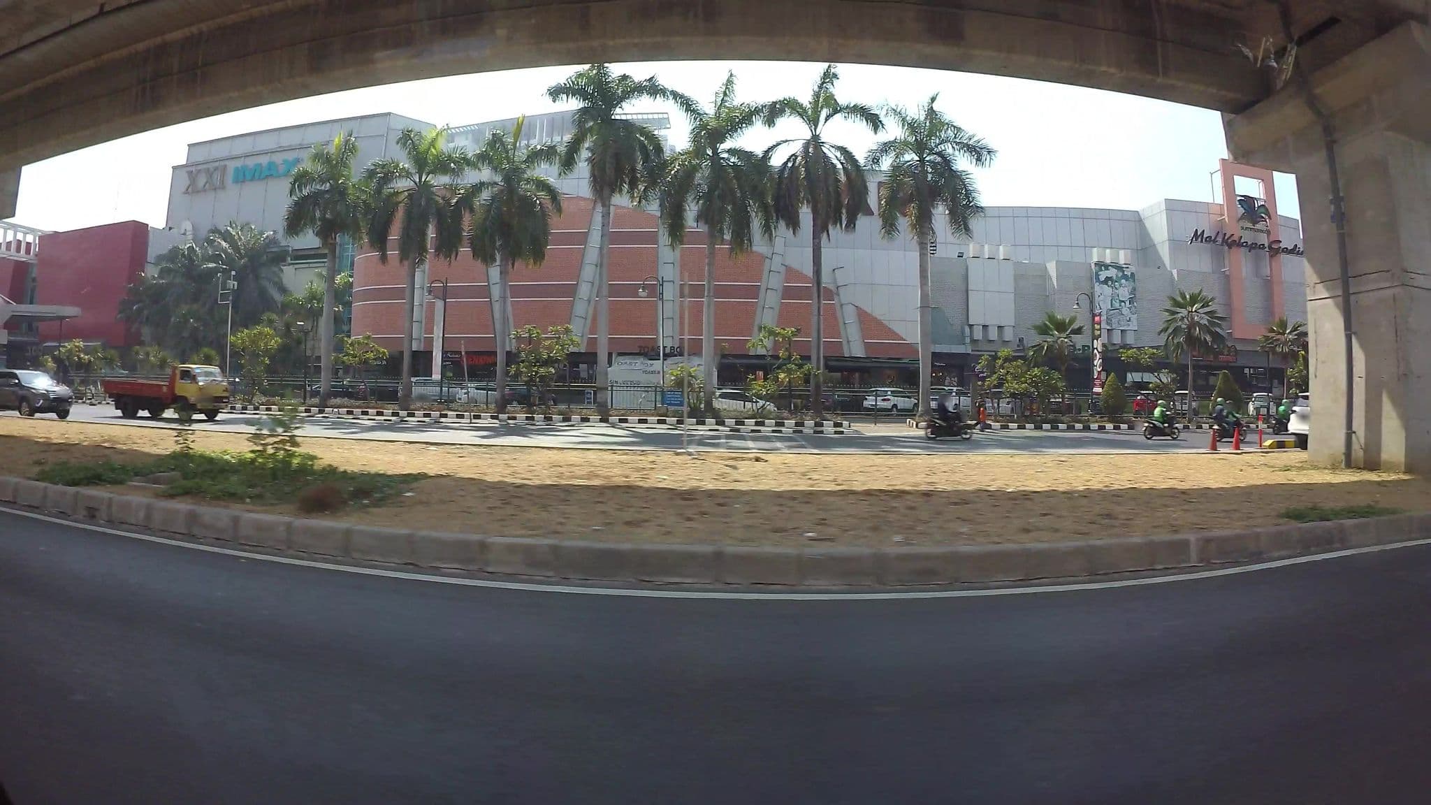 Street view near Squitzh Spa & Reflexi, Utan — © kaart_3 (CC BY-SA · Mapillary)