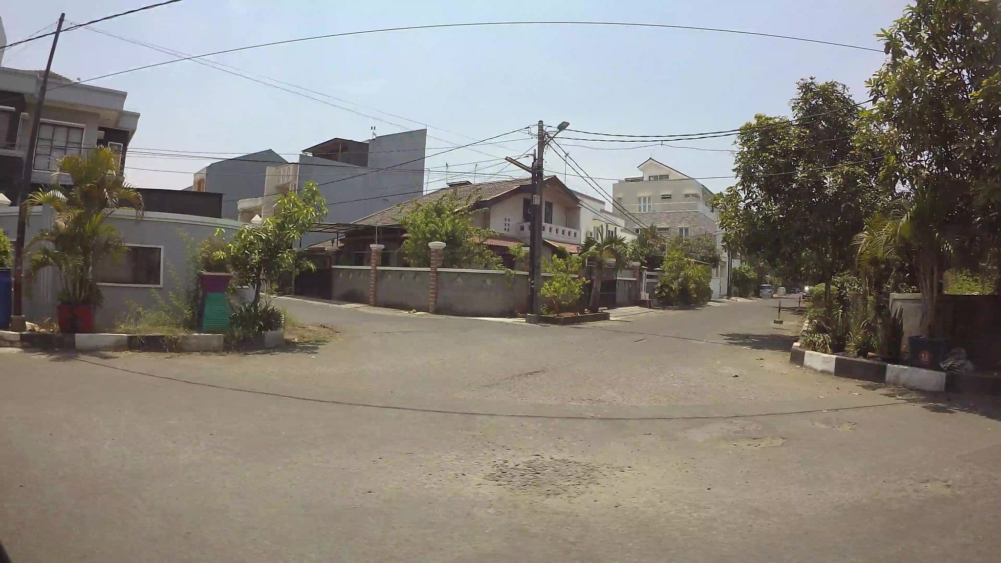 Street view near Nathania's Bedroom, Utan — © kaart_3 (CC BY-SA · Mapillary)
