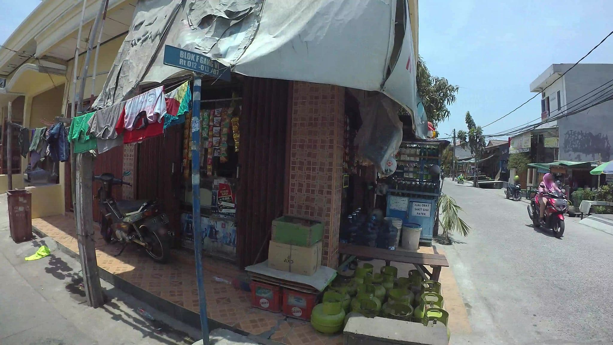 Street view near Private Room, Utan — © kaart_3 (CC BY-SA · Mapillary)