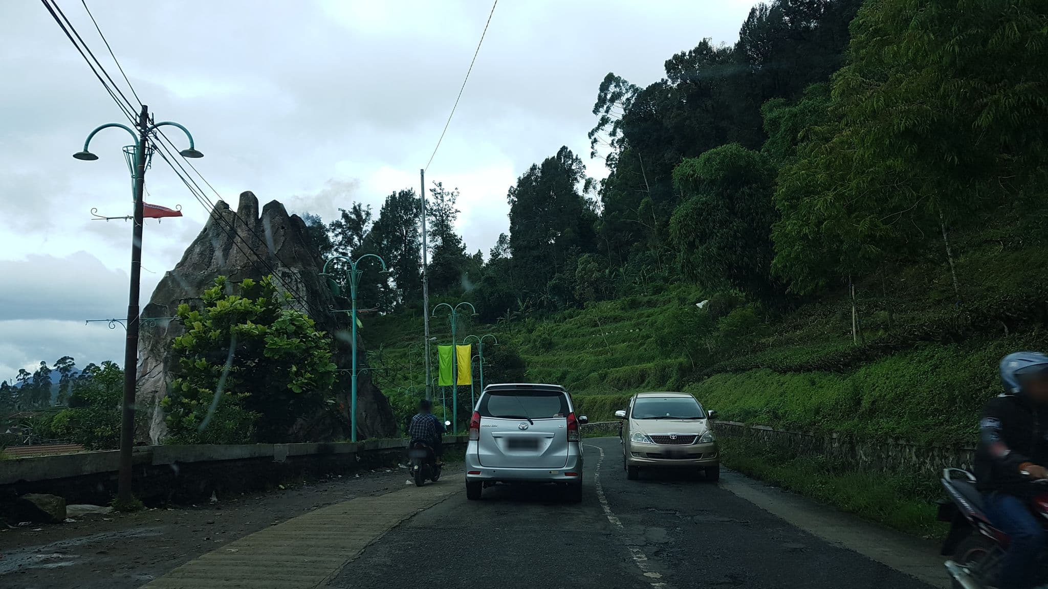 Street view near Soll Marina Hotel serpong, Banjar — © aine (CC BY-SA · Mapillary)