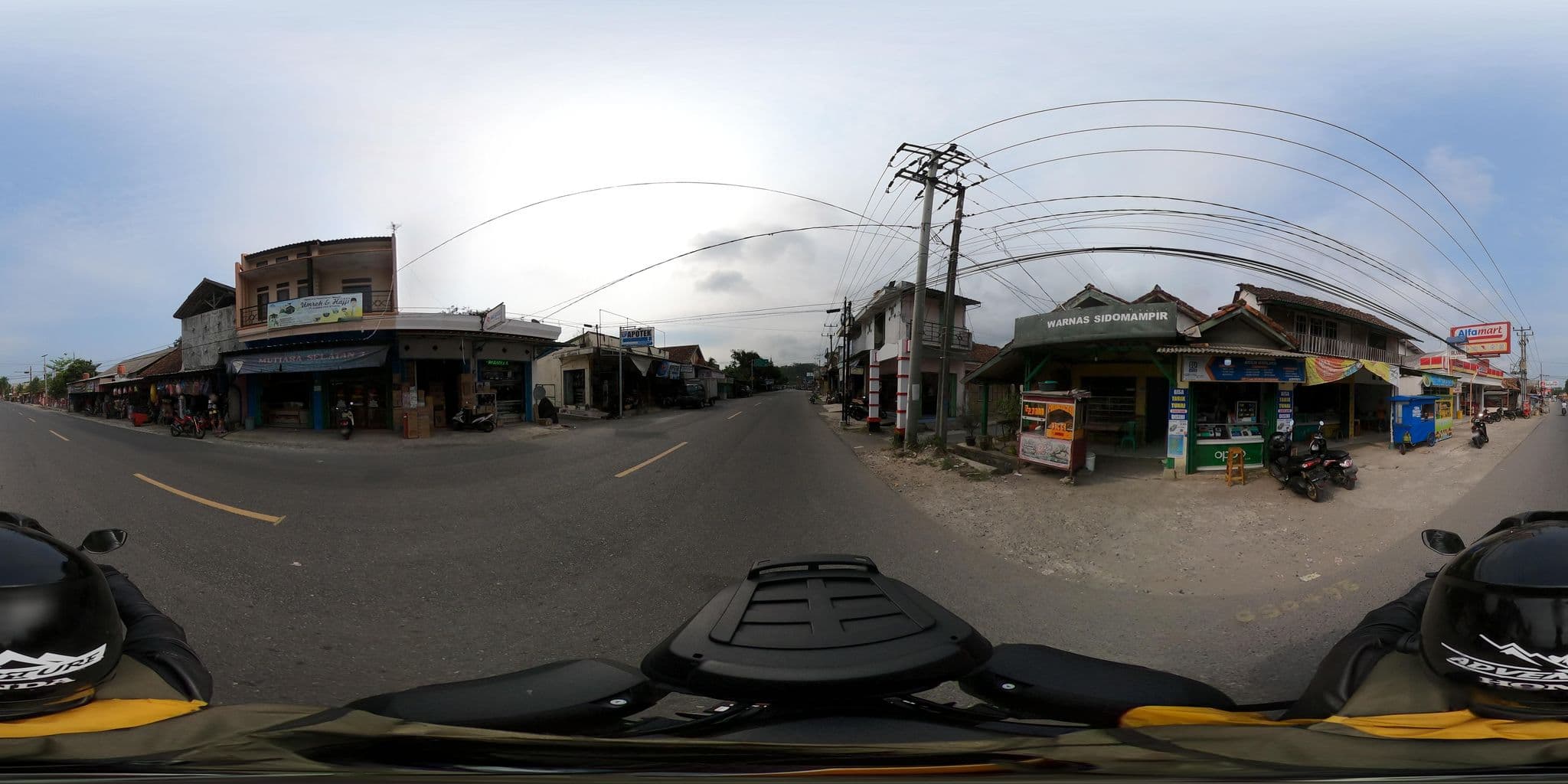 Street view near Penginapan Alviena, Banjar — © Kaart_Local (CC BY-SA · Mapillary)