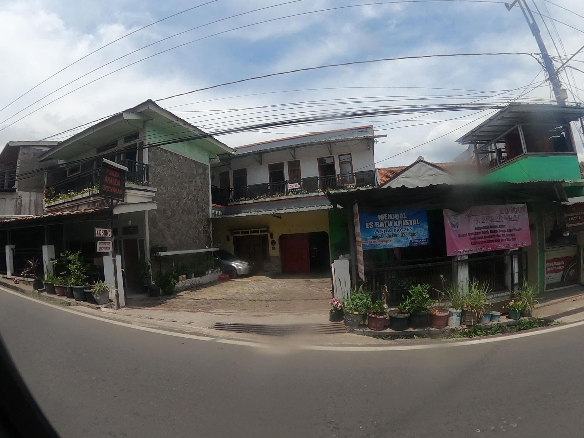 Street view near MS Hotel, Banjar — © rgtm_ryuiki (CC BY-SA · Mapillary)