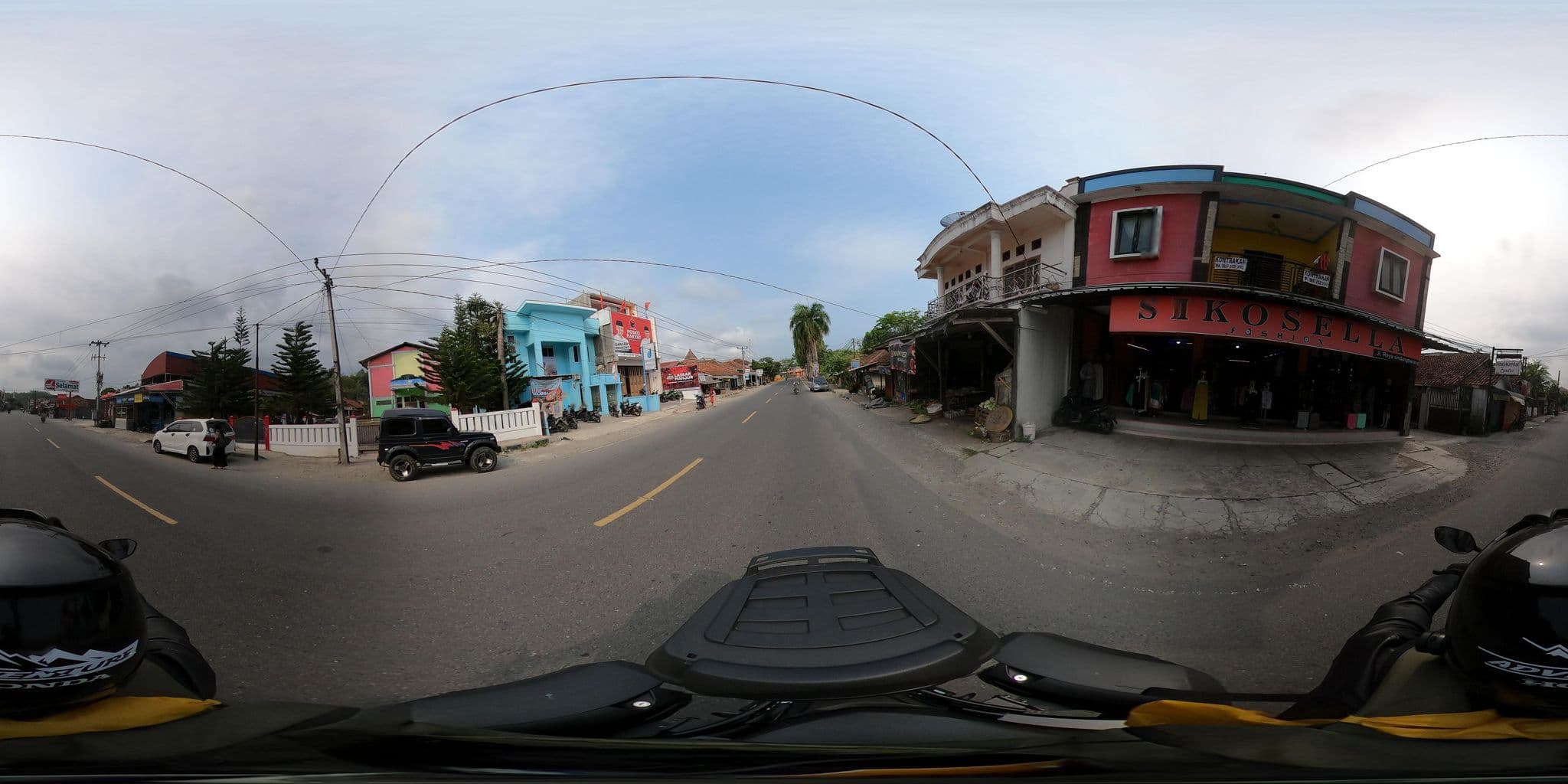 Street view near Penginapan Irayo, Banjar — © Kaart_Local (CC BY-SA · Mapillary)