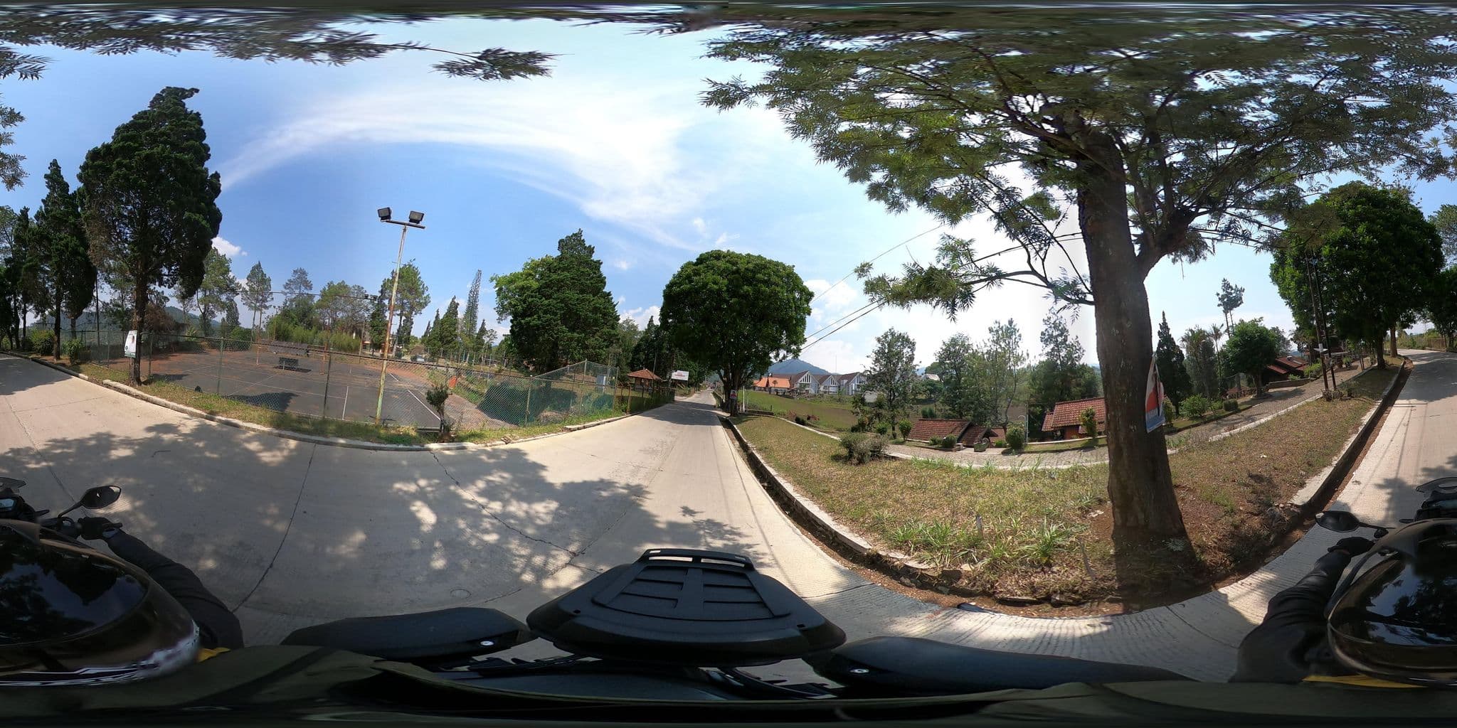 Street view near Villa Arga Puri Ciwidey, Leuwiliang — © Kaart_Local (CC BY-SA · Mapillary)