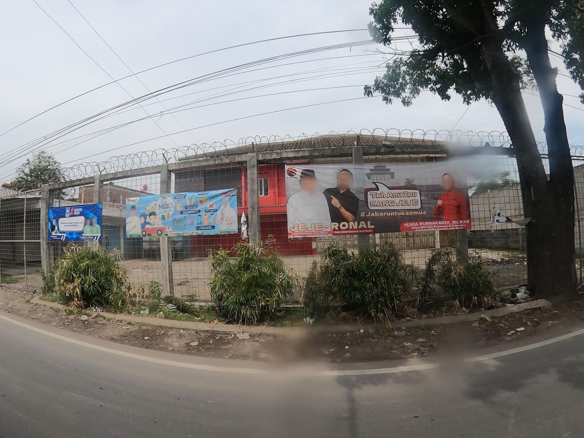 Street view near Villa Kampung Karuhun Sutañ Raja, Leuwiliang — © rgtm_ryuiki (CC BY-SA · Mapillary)
