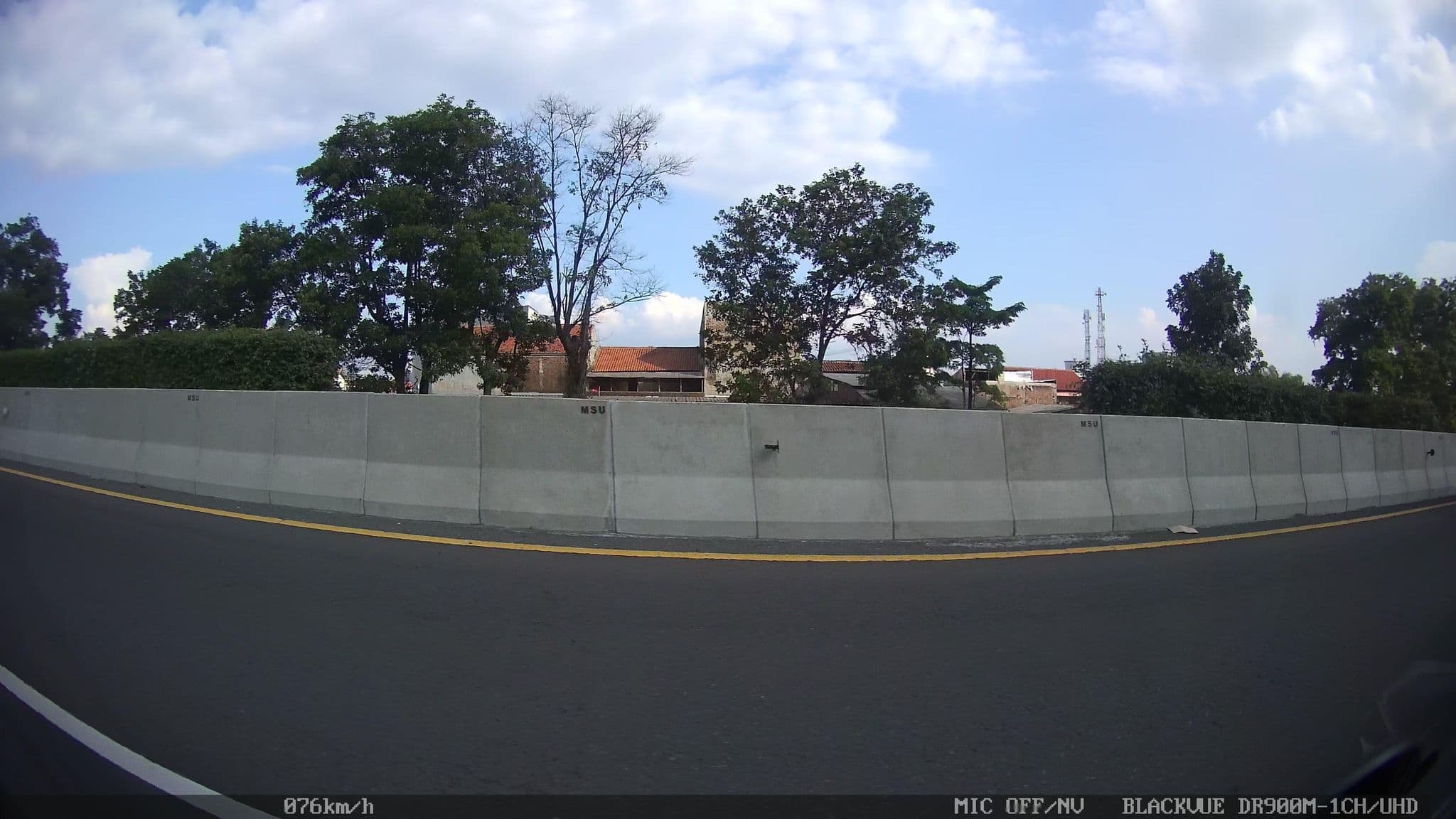Street view near Hotel Agung Mas, Bandung — © kaart_2 (CC BY-SA · Mapillary)