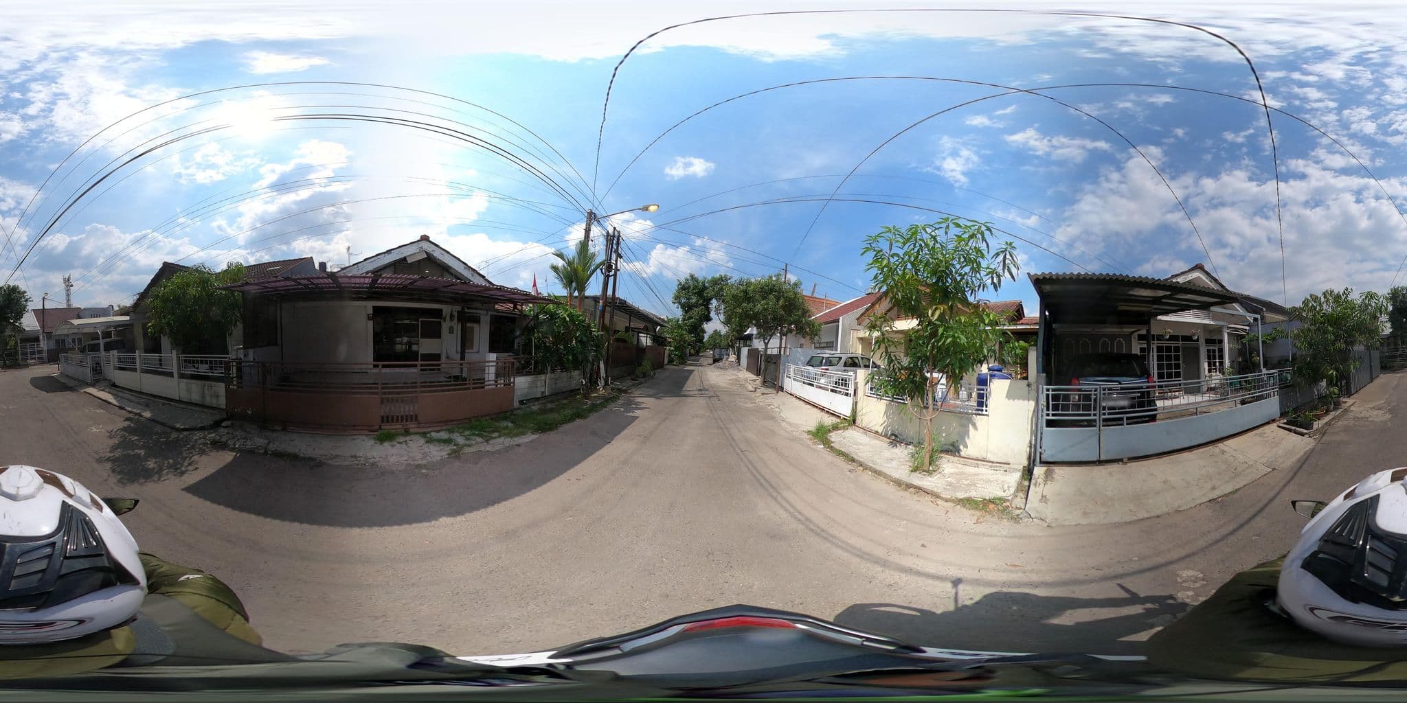 Street view near Holis Paradise, Margahayukencana — © Kaart_Local (CC BY-SA · Mapillary)
