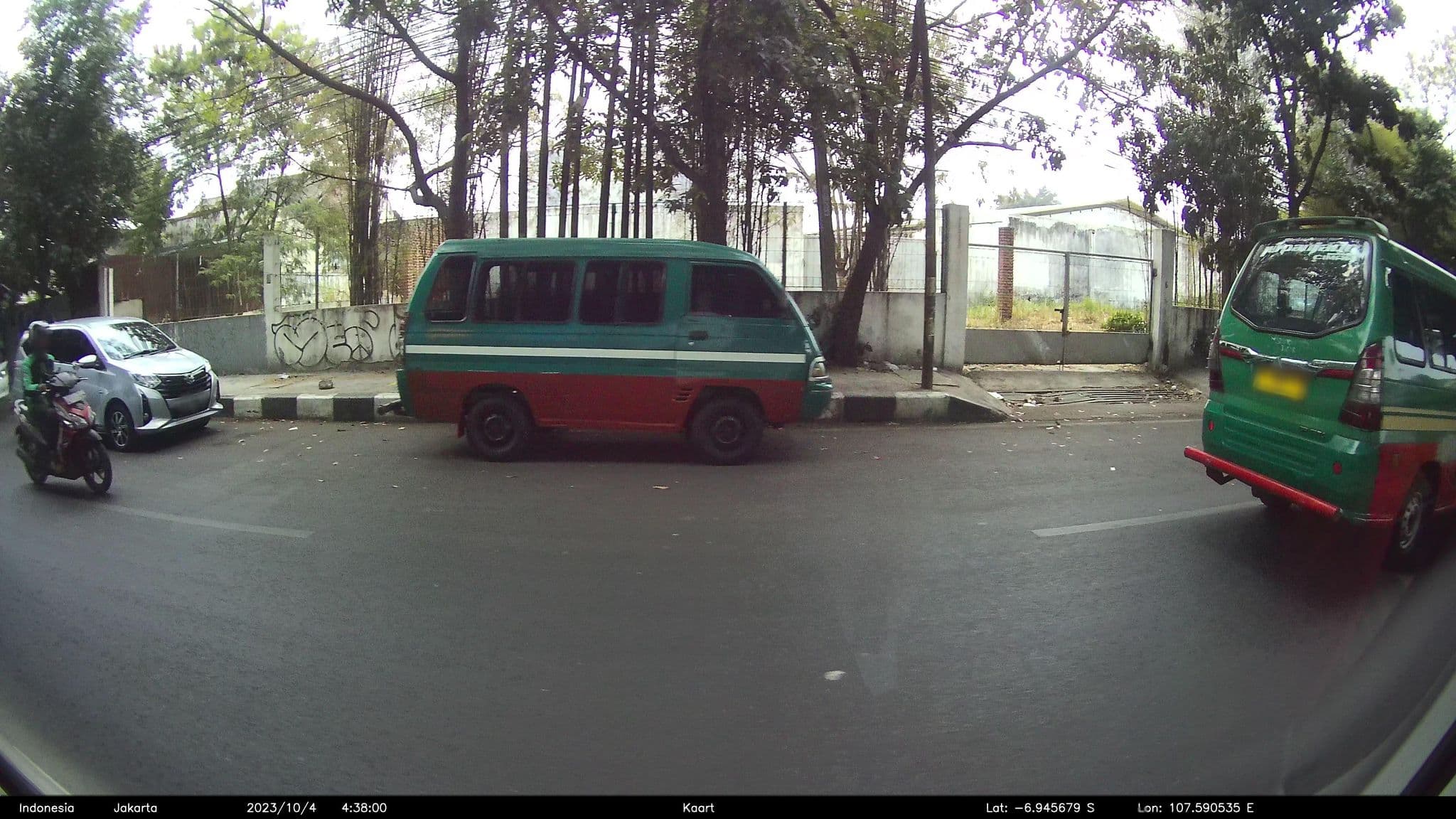 Street view near Hotel Mutiara Bandung, Bandung — © kaart_2 (CC BY-SA · Mapillary)