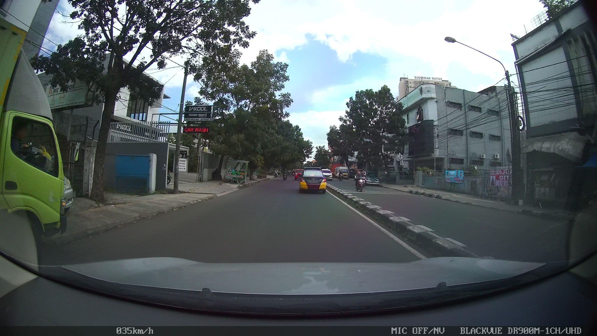 Street view near J&J Hotel, Bandung — © kaart_2 (CC BY-SA · Mapillary)