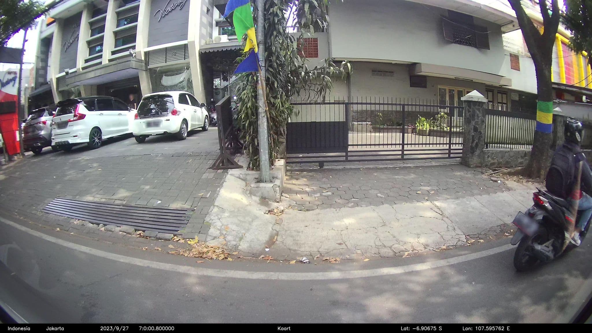 Street view near Hotel Victory, Bandung — © kaart_2 (CC BY-SA · Mapillary)
