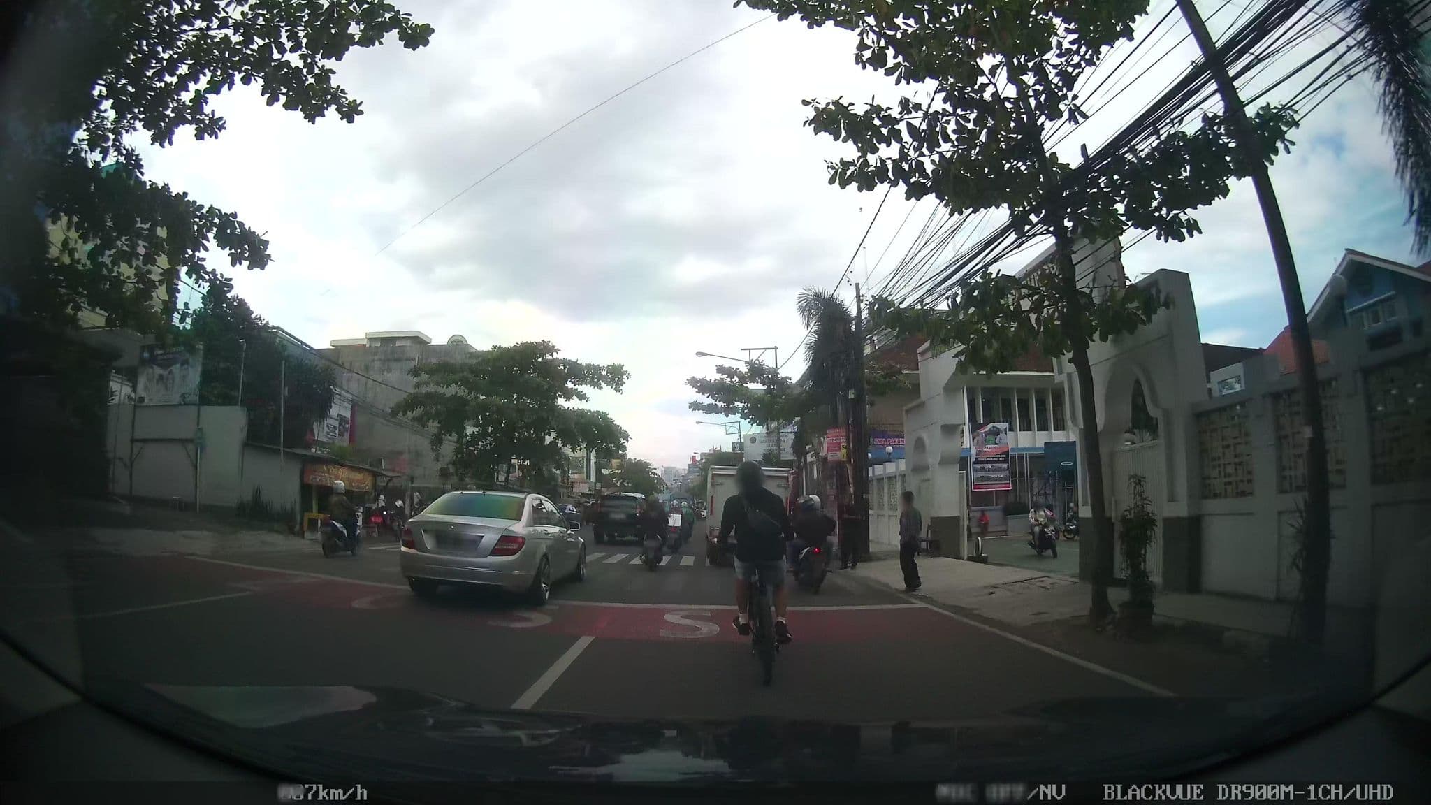Street view near Zodiak Hotel, Bandung — © kaart5 (CC BY-SA · Mapillary)