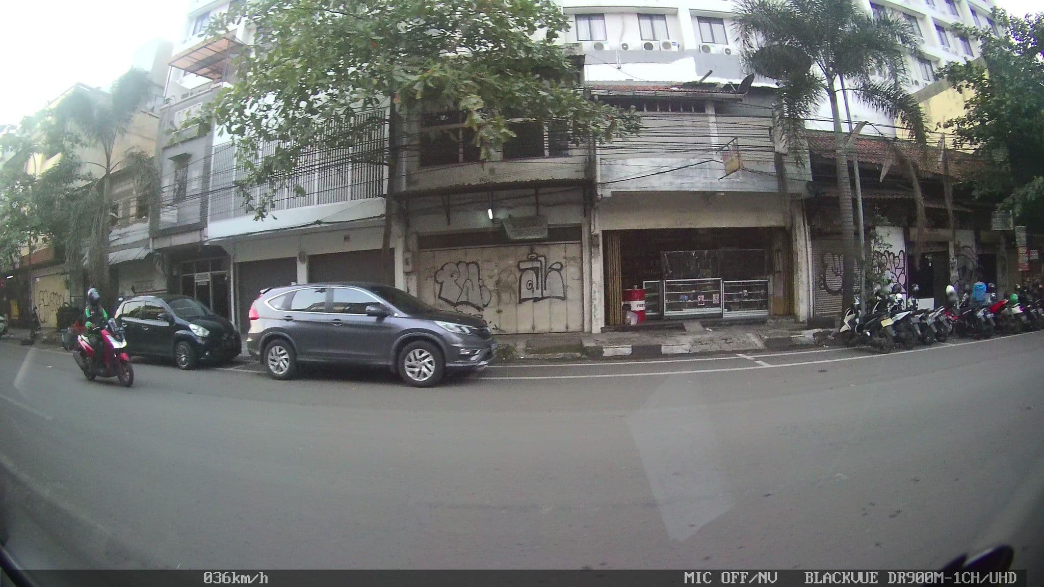 Street view near favehotel Hyper Square, Bandung — © kaart_2 (CC BY-SA · Mapillary)