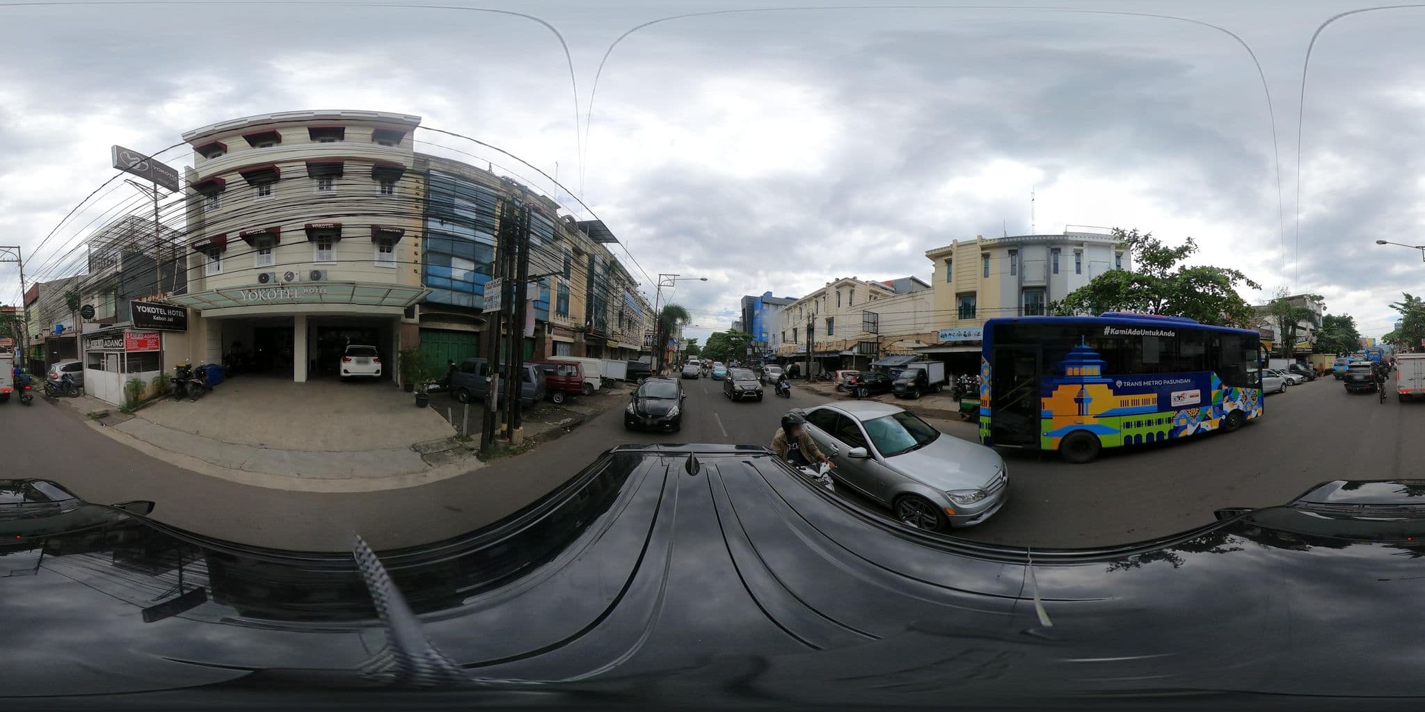 Street view near Executive Office - Fabu Hotel, Bandung — © kaart_360 (CC BY-SA · Mapillary)