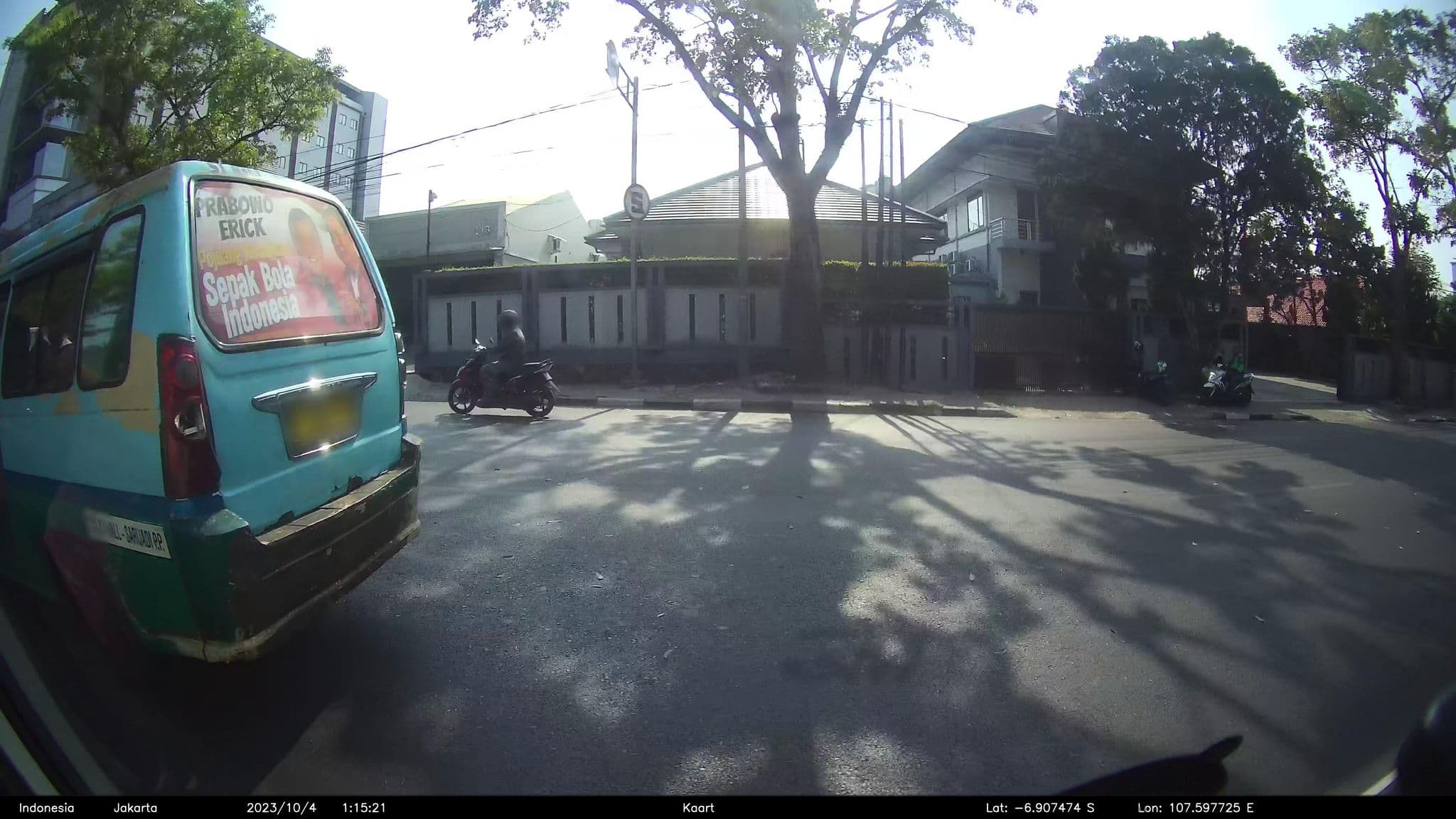 Street view near Hotel Imperium Bandung, Bandung — © kaart_2 (CC BY-SA · Mapillary)