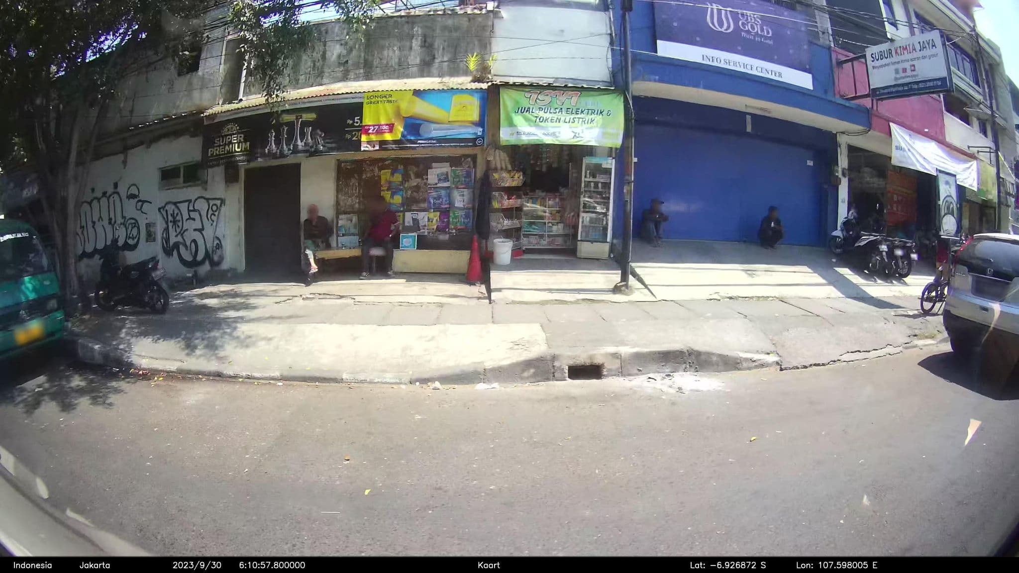 Street view near Hotel New Moonlight, Bandung — © kaart_2 (CC BY-SA · Mapillary)