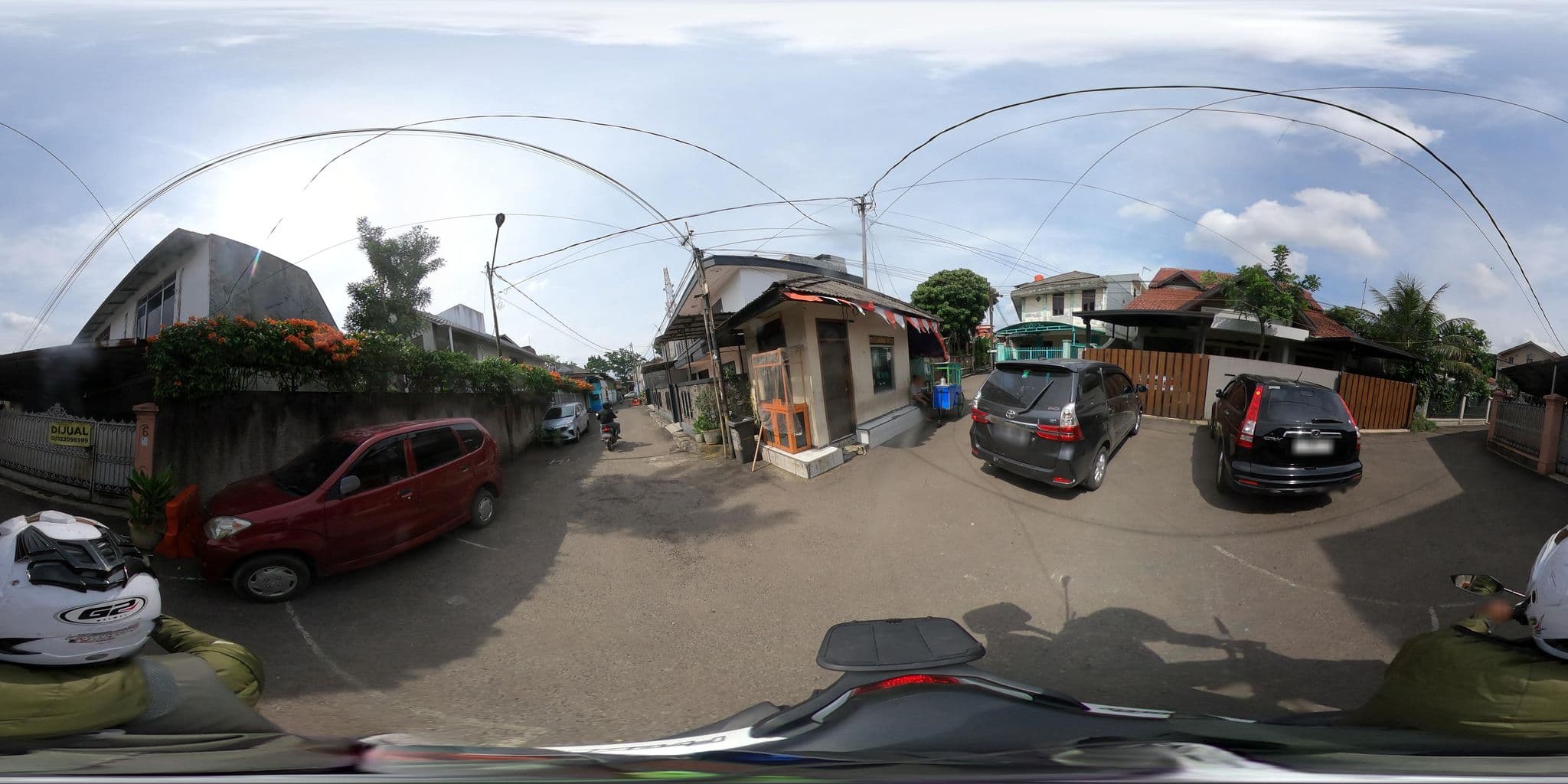 Street view near Grand Kembar Hotel, Bandung — © Kaart_Local (CC BY-SA · Mapillary)