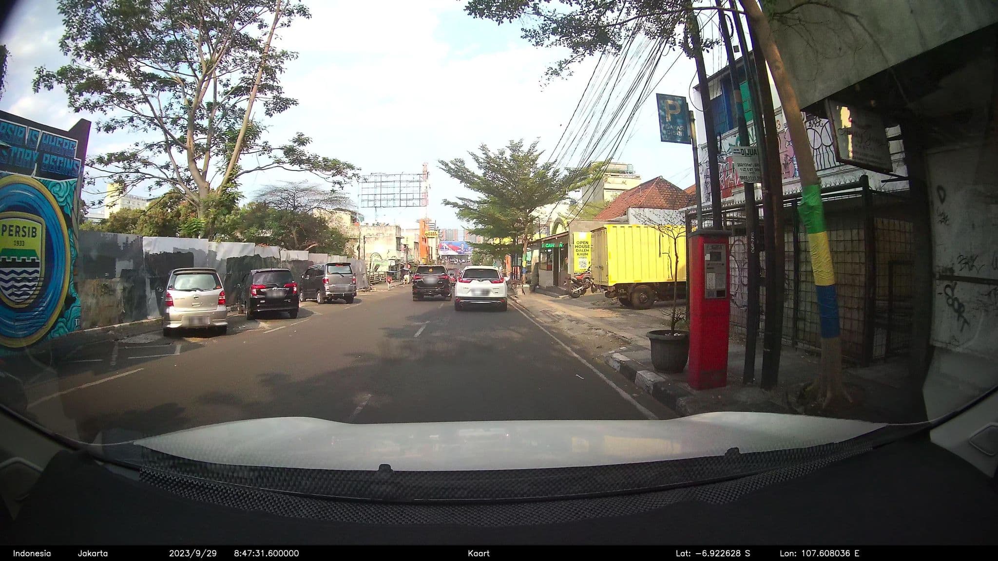 Street view near Hotel Daily Inn Bandung, Bandung — © kaart_2 (CC BY-SA · Mapillary)