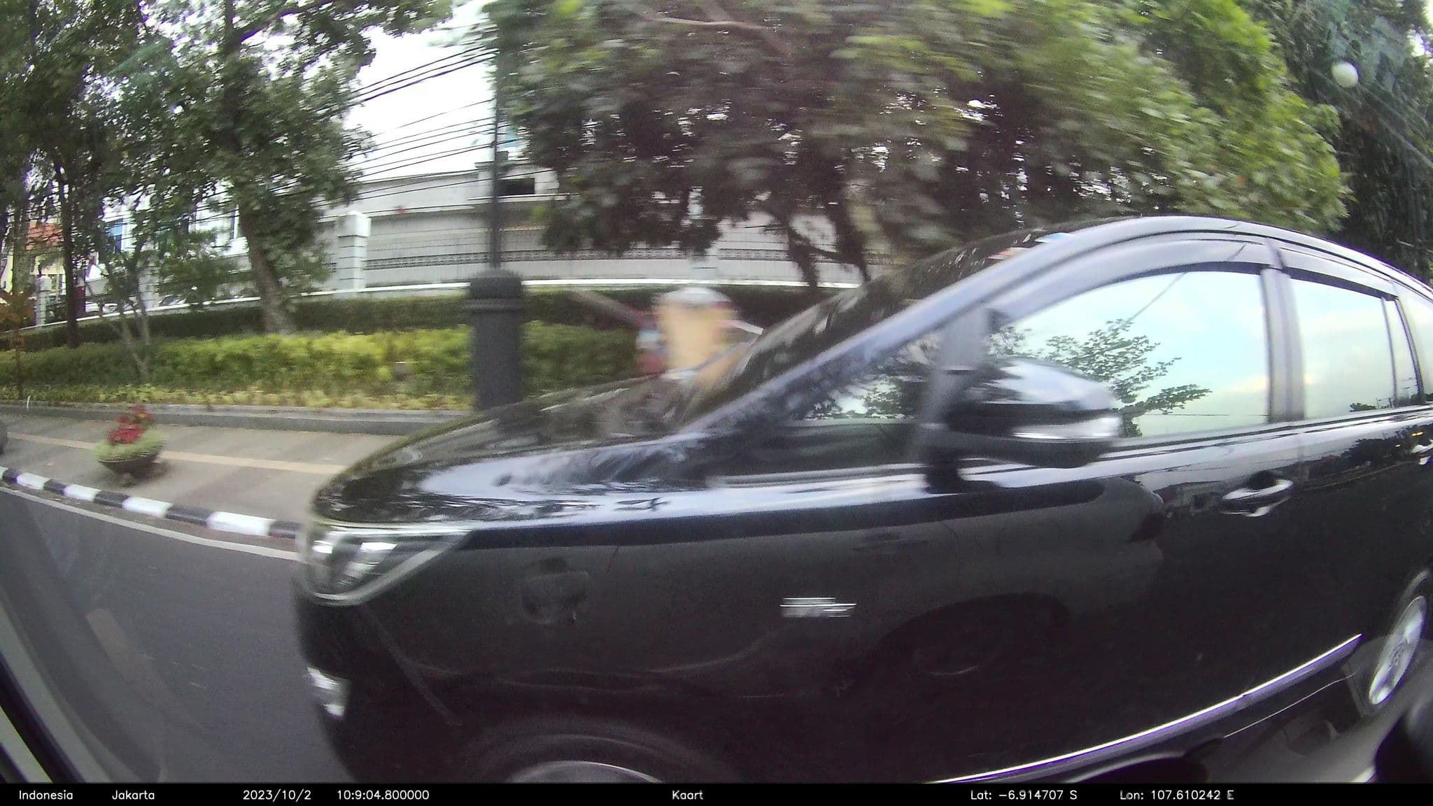 Street view near Grand Ussu Puncak, Bandung — © kaart5 (CC BY-SA · Mapillary)