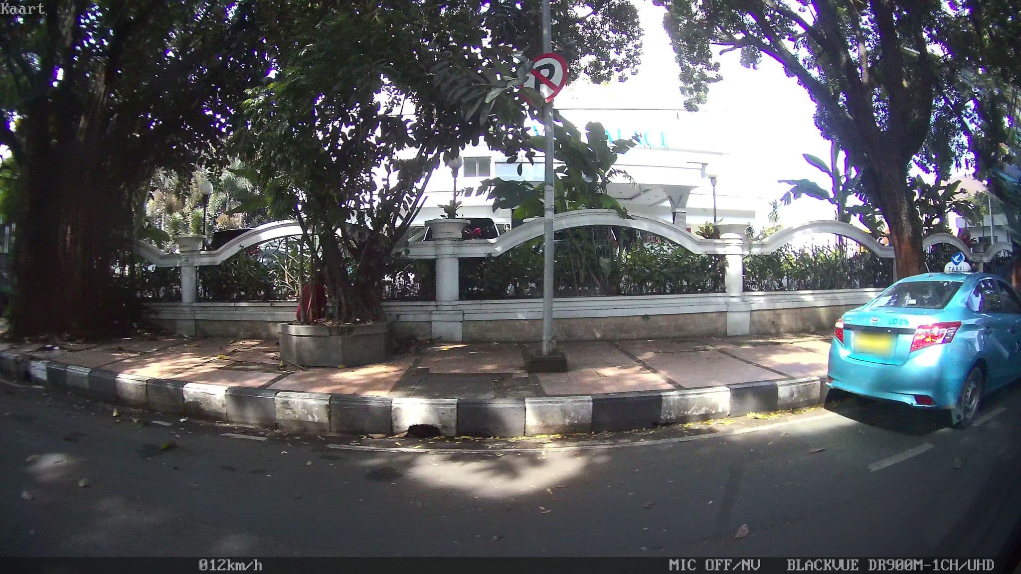 Street view near Vue Palace Hotel, Bandung — © kaart_2 (CC BY-SA · Mapillary)