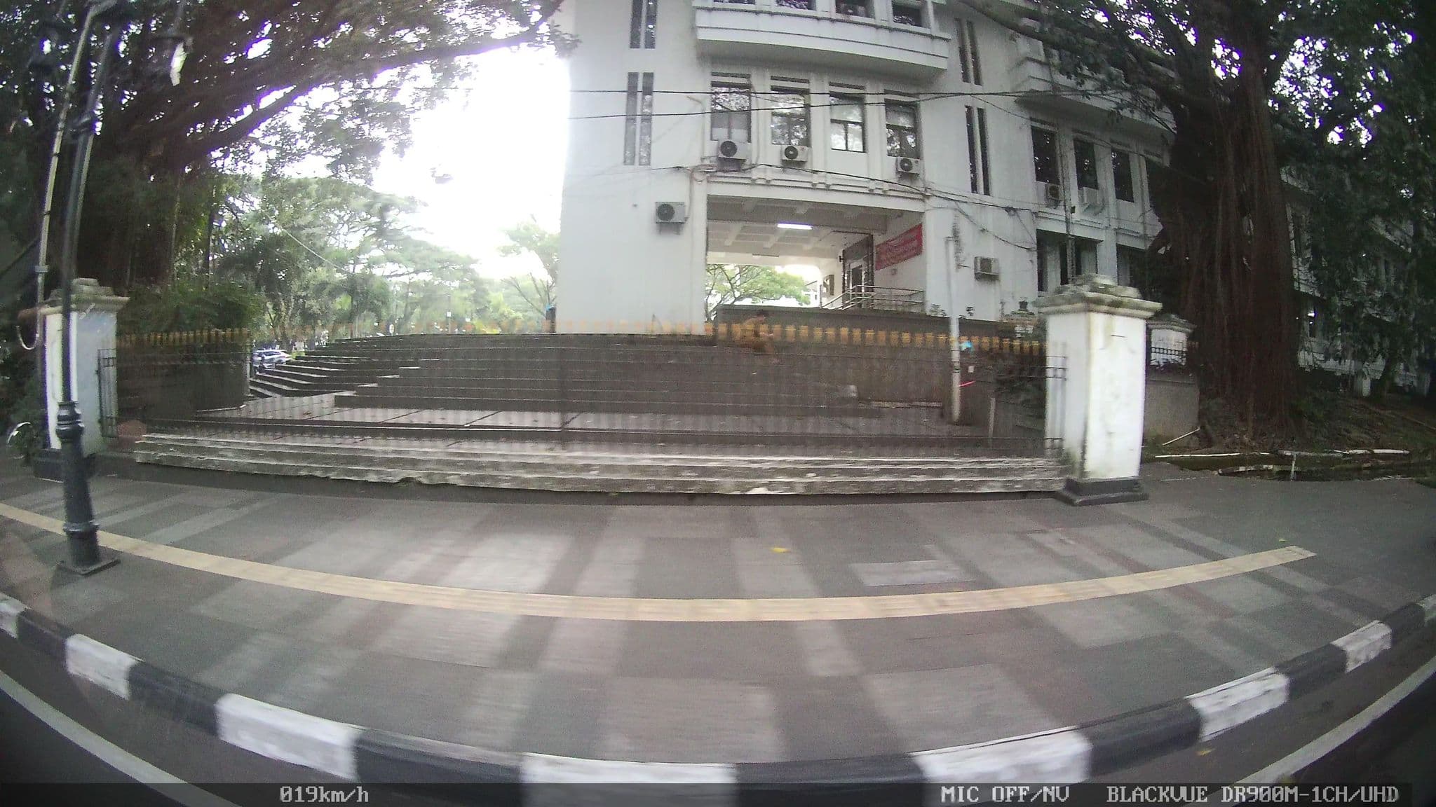 Street view near Kedaton Hotel, Bandung — © kaart_2 (CC BY-SA · Mapillary)
