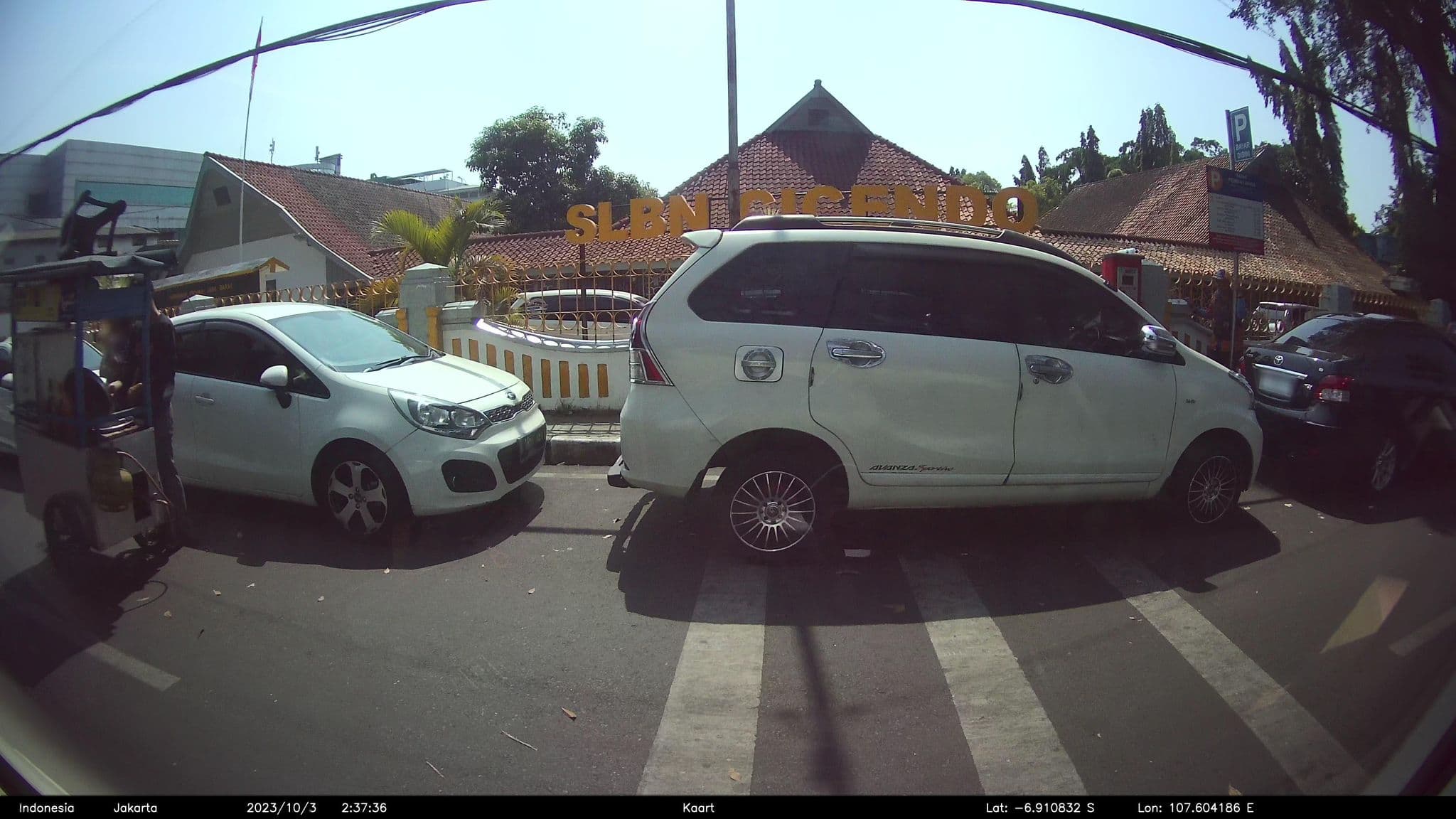 Street view near Radith's room., Bandung — © kaart5 (CC BY-SA · Mapillary)