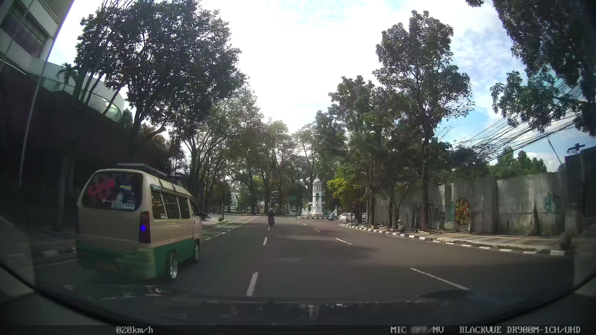 Street view near M Foor BF Room, Bandung — © kaart5 (CC BY-SA · Mapillary)