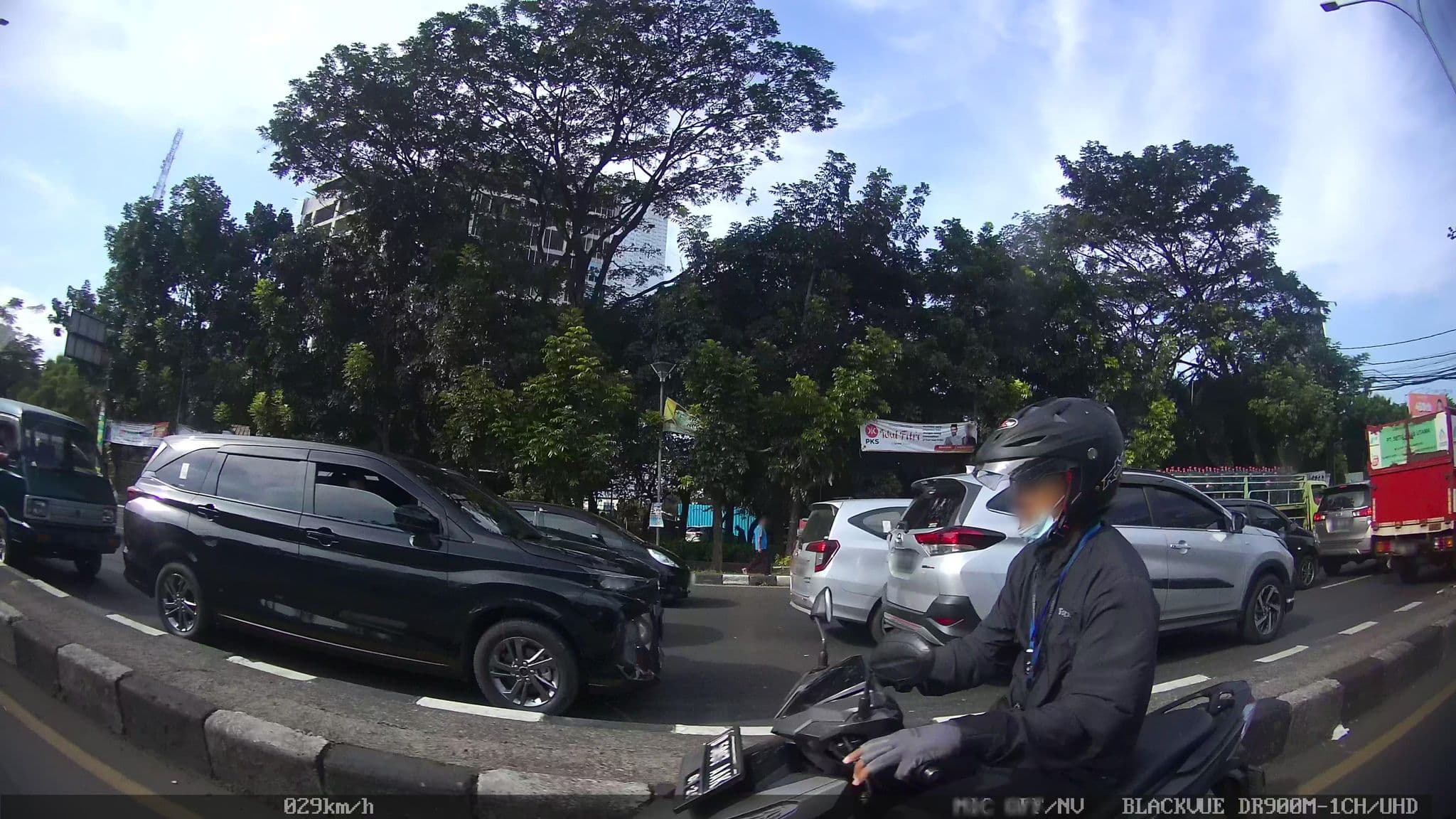 Street view near Hotel lingga, Bandung — © kaart_1 (CC BY-SA · Mapillary)