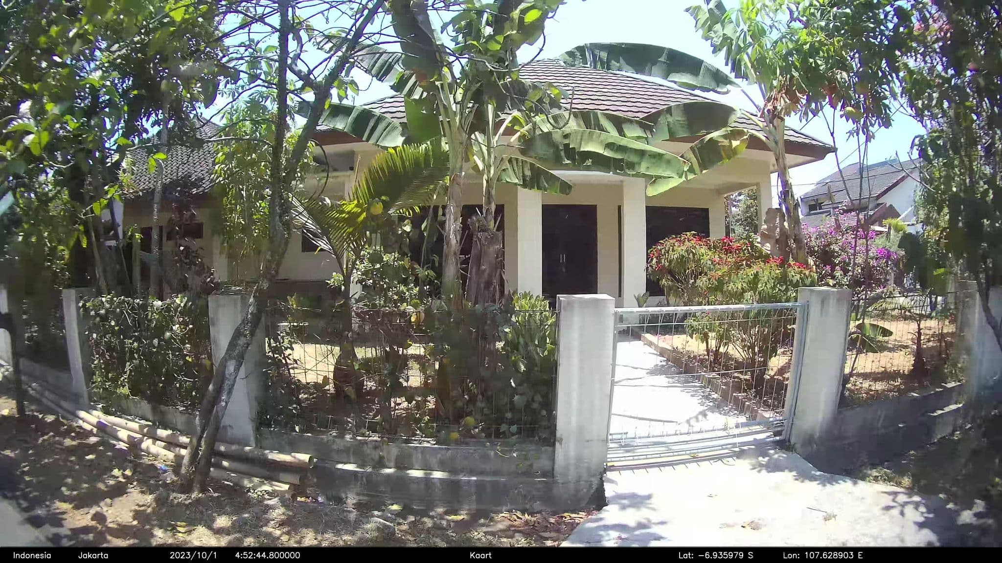 Street view near Wisma Bukopin, Bandung — © kaart5 (CC BY-SA · Mapillary)