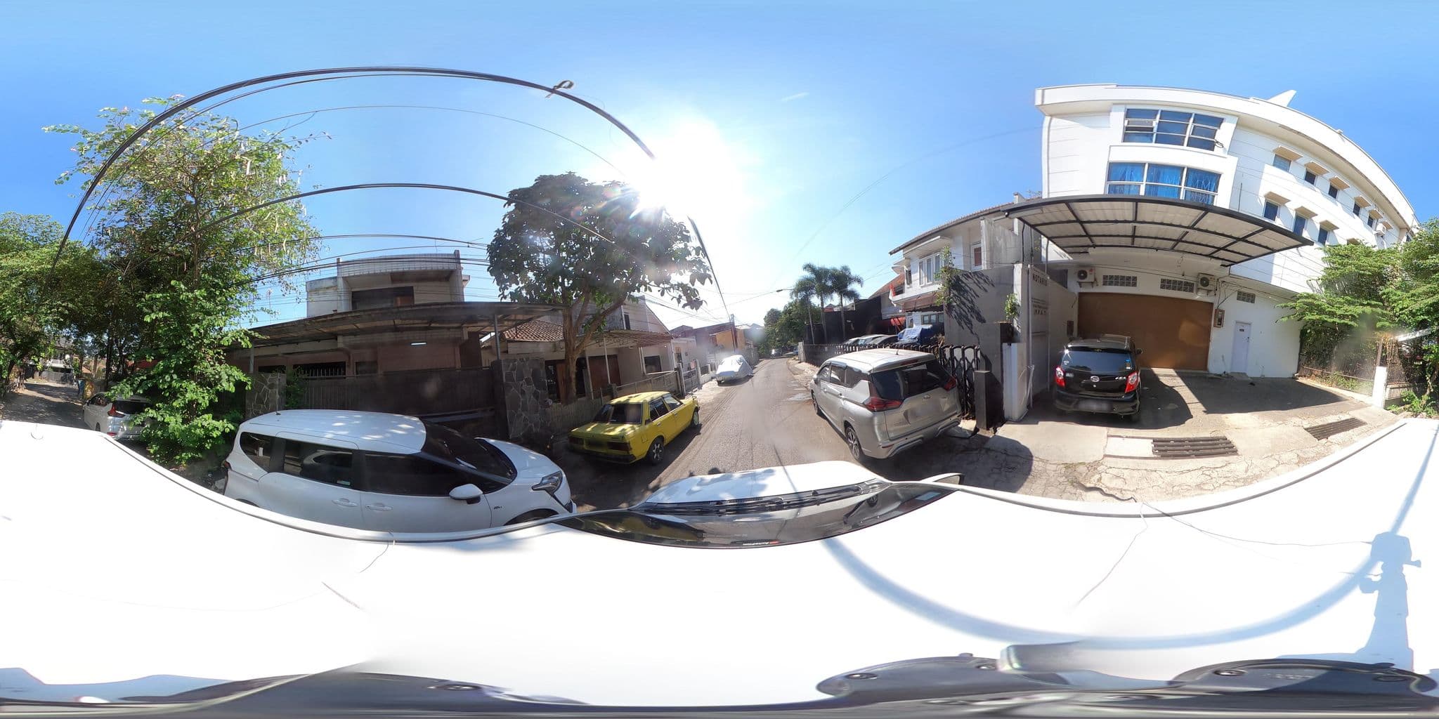Street view near Hotel Melati II, Bandung — © kaart5 (CC BY-SA · Mapillary)
