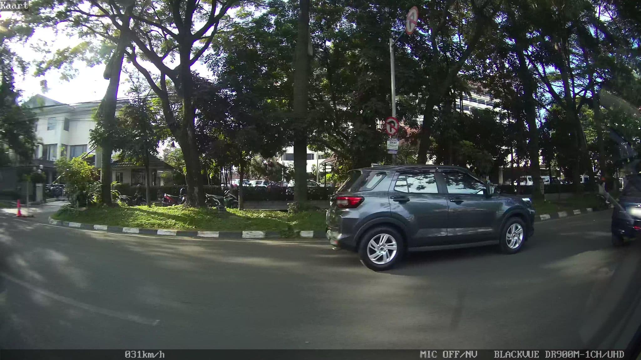 Street view near Hotel Horison Bandung, Bidadari Meeting Room, Bandung — © kaart_2 (CC BY-SA · Mapillary)