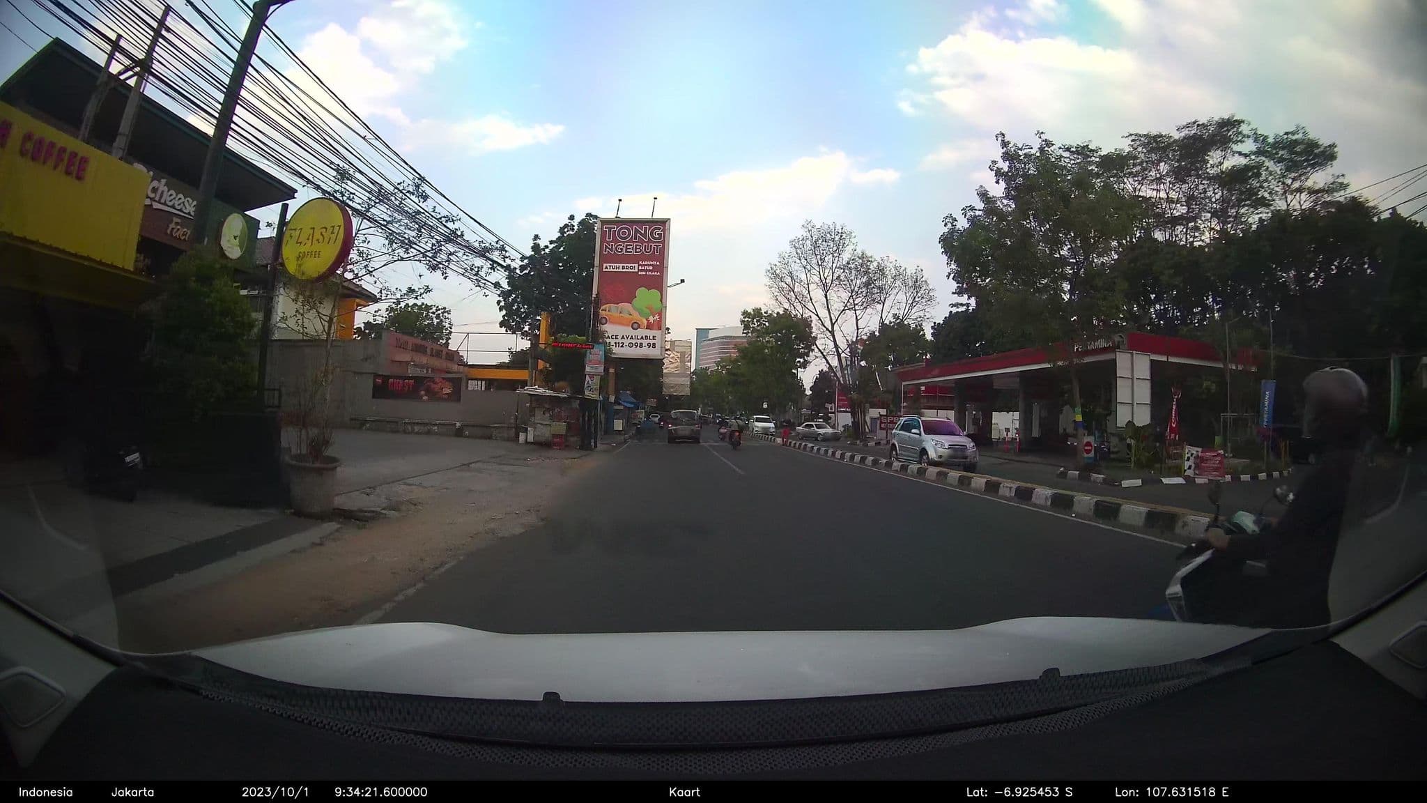 Street view near Hotel wisata baru (serang), Bandung — © kaart5 (CC BY-SA · Mapillary)
