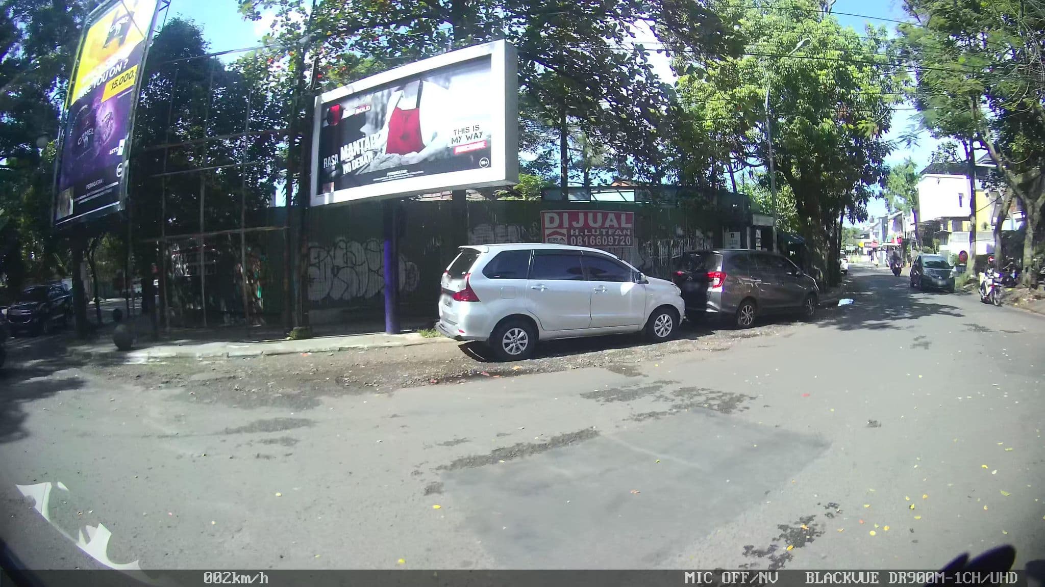 Street view near Serela Hotel, Bandung — © kaart_2 (CC BY-SA · Mapillary)