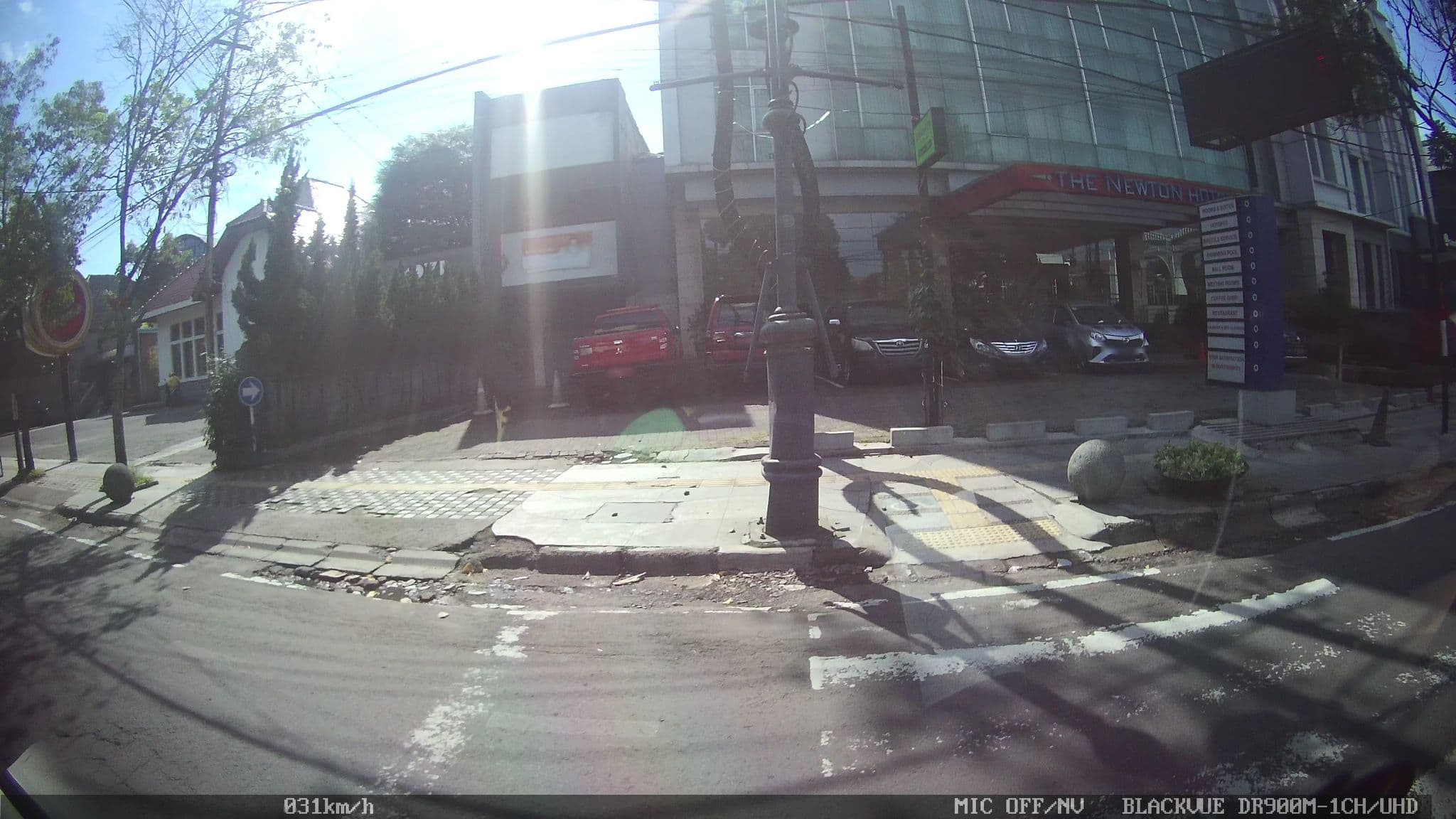 Street view near KARTIKA Hotel, Bandung — © kaart_2 (CC BY-SA · Mapillary)