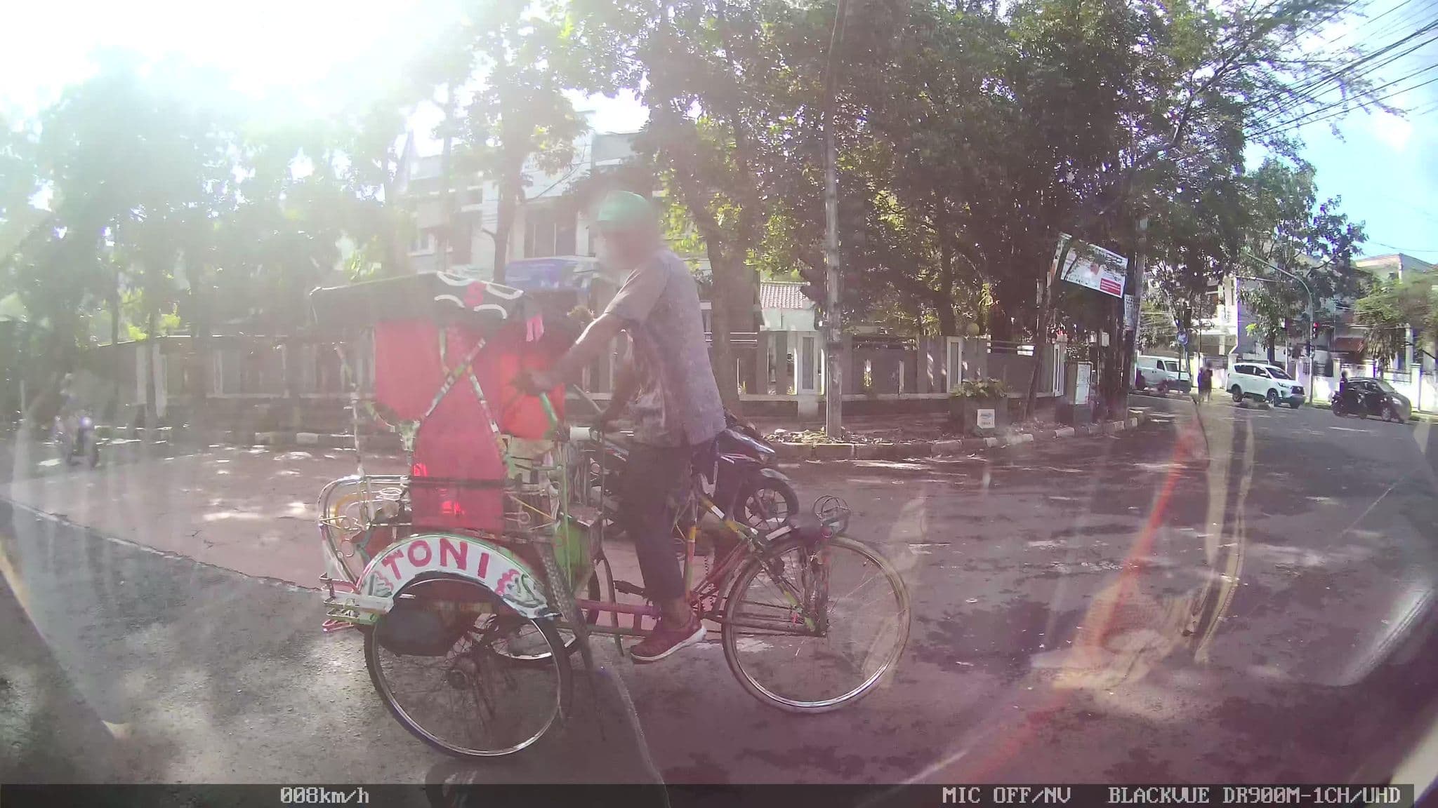 Street view near Asrama Putri PGI, Bandung — © kaart_2 (CC BY-SA · Mapillary)