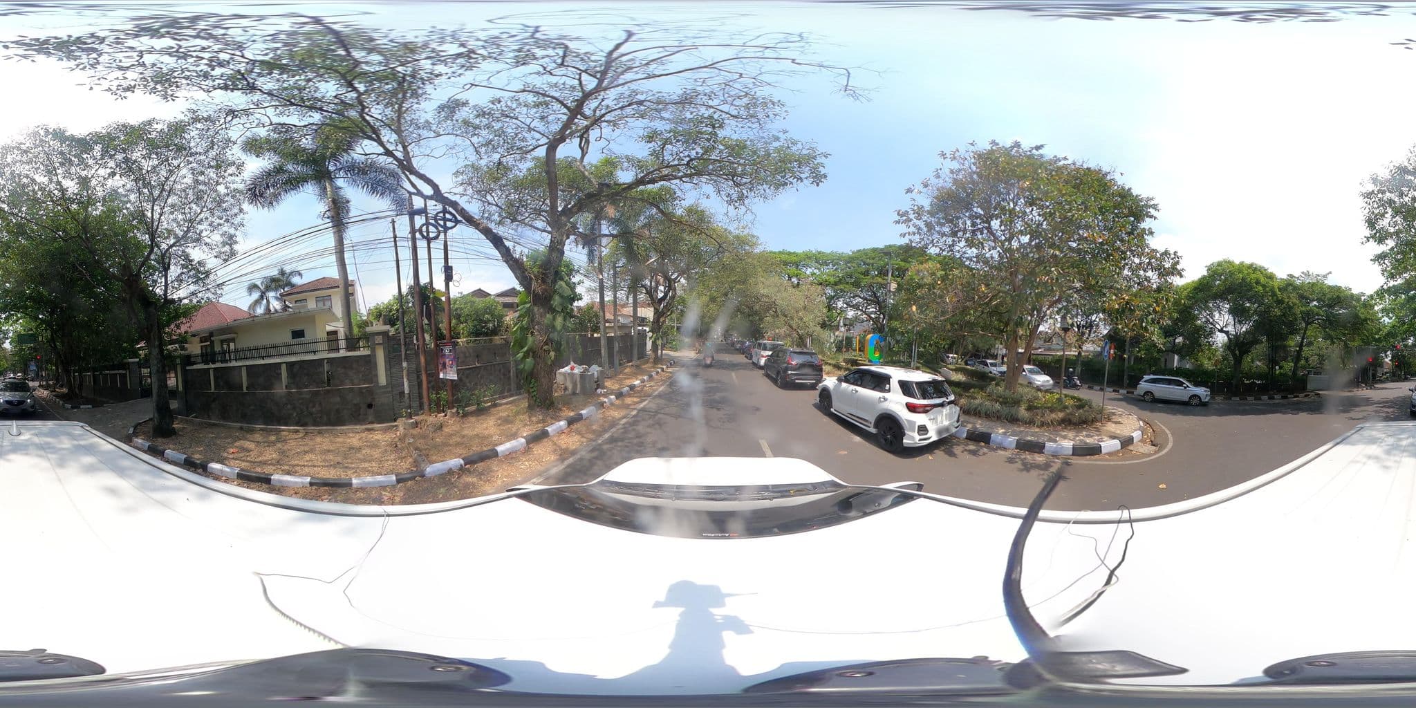 Street view near Wisma Geologi, Bandung — © kaart5 (CC BY-SA · Mapillary)