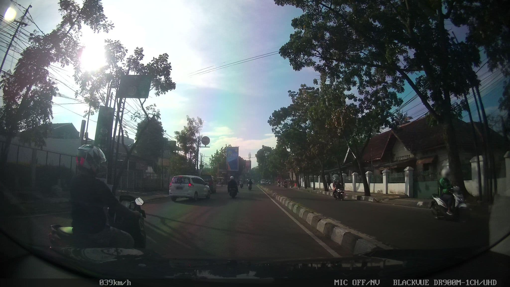 Street view near Park Plaza Papandayan International Bandung, Bandung — © kaart5 (CC BY-SA · Mapillary)