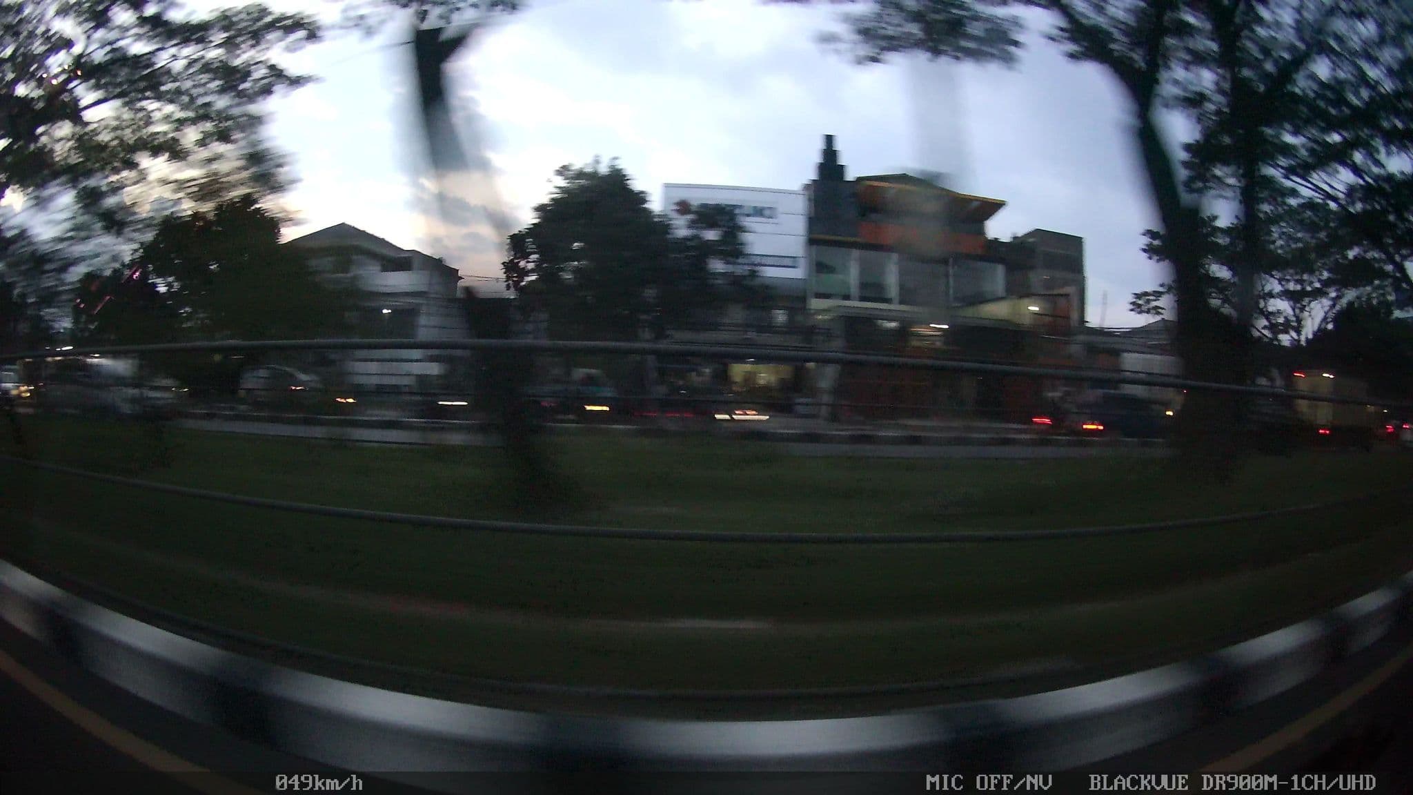 Street view near Panghegar hotel, Bandung — © kaart_2 (CC BY-SA · Mapillary)