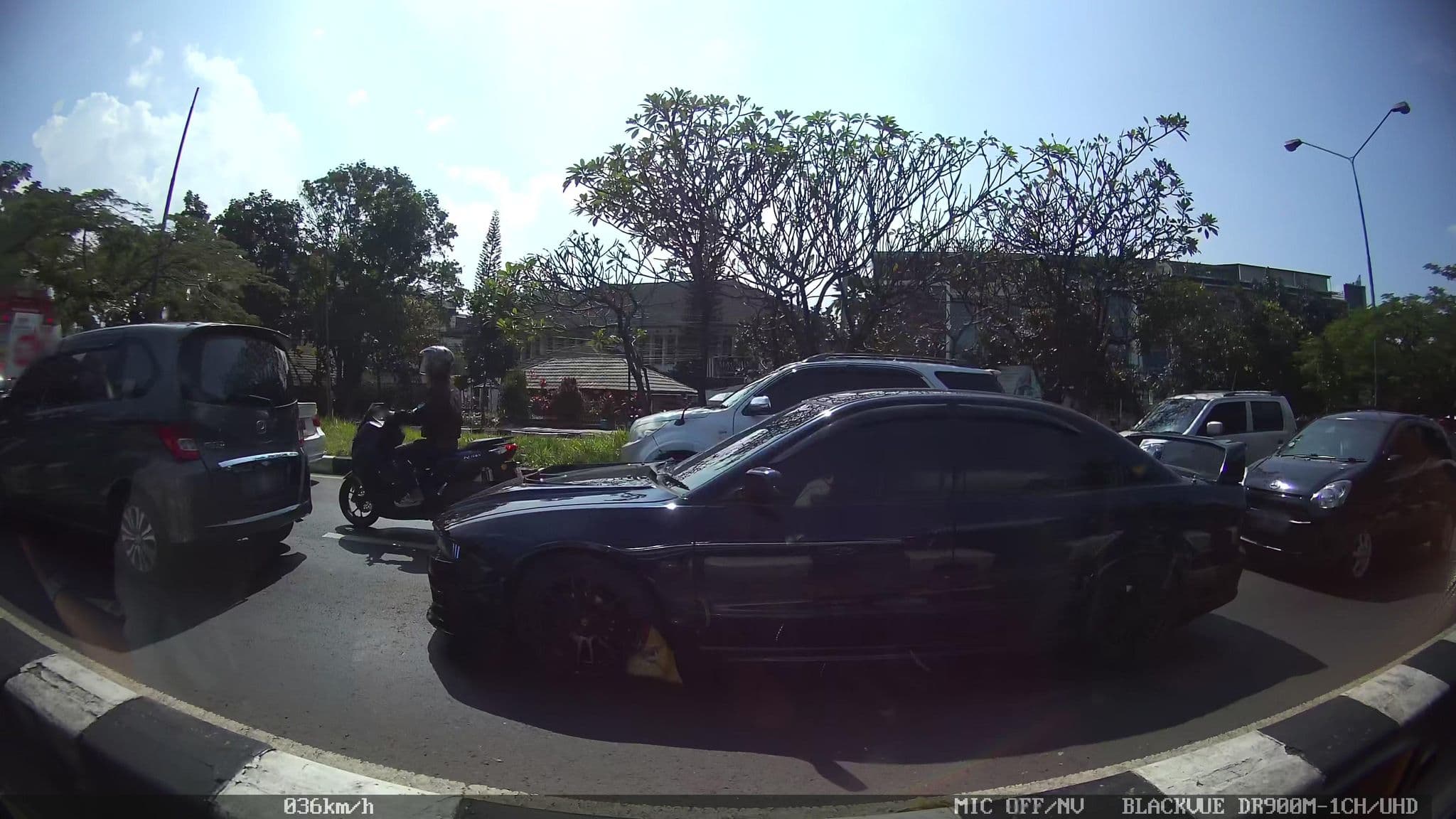 Street view near Balik Papan, Bandung — © kaart_2 (CC BY-SA · Mapillary)