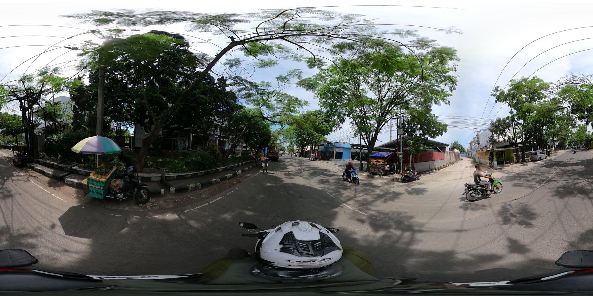 Street view near Arinda Guest House, Bandung — © Kaart_Local (CC BY-SA · Mapillary)