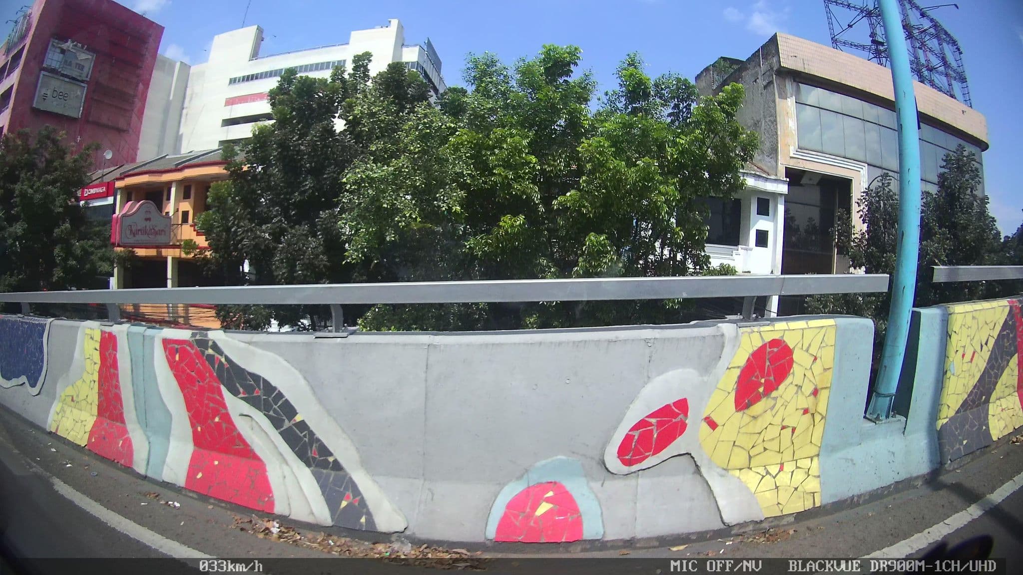 Street view near MamPap's, Bandung — © kaart5 (CC BY-SA · Mapillary)