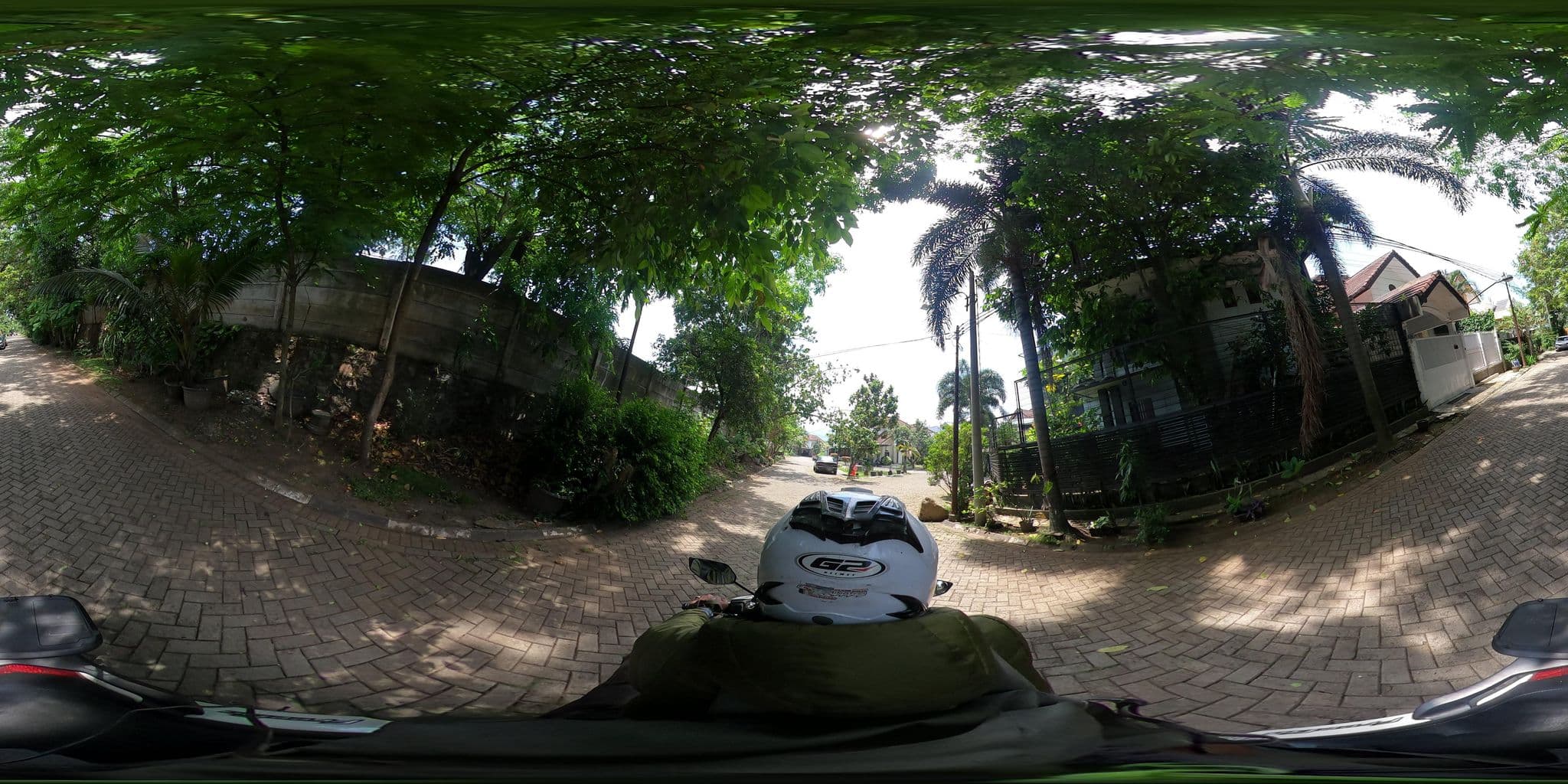 Street view near Wisma Pemda Provinsi Jawa Tengah, Bandung — © Kaart_Local (CC BY-SA · Mapillary)