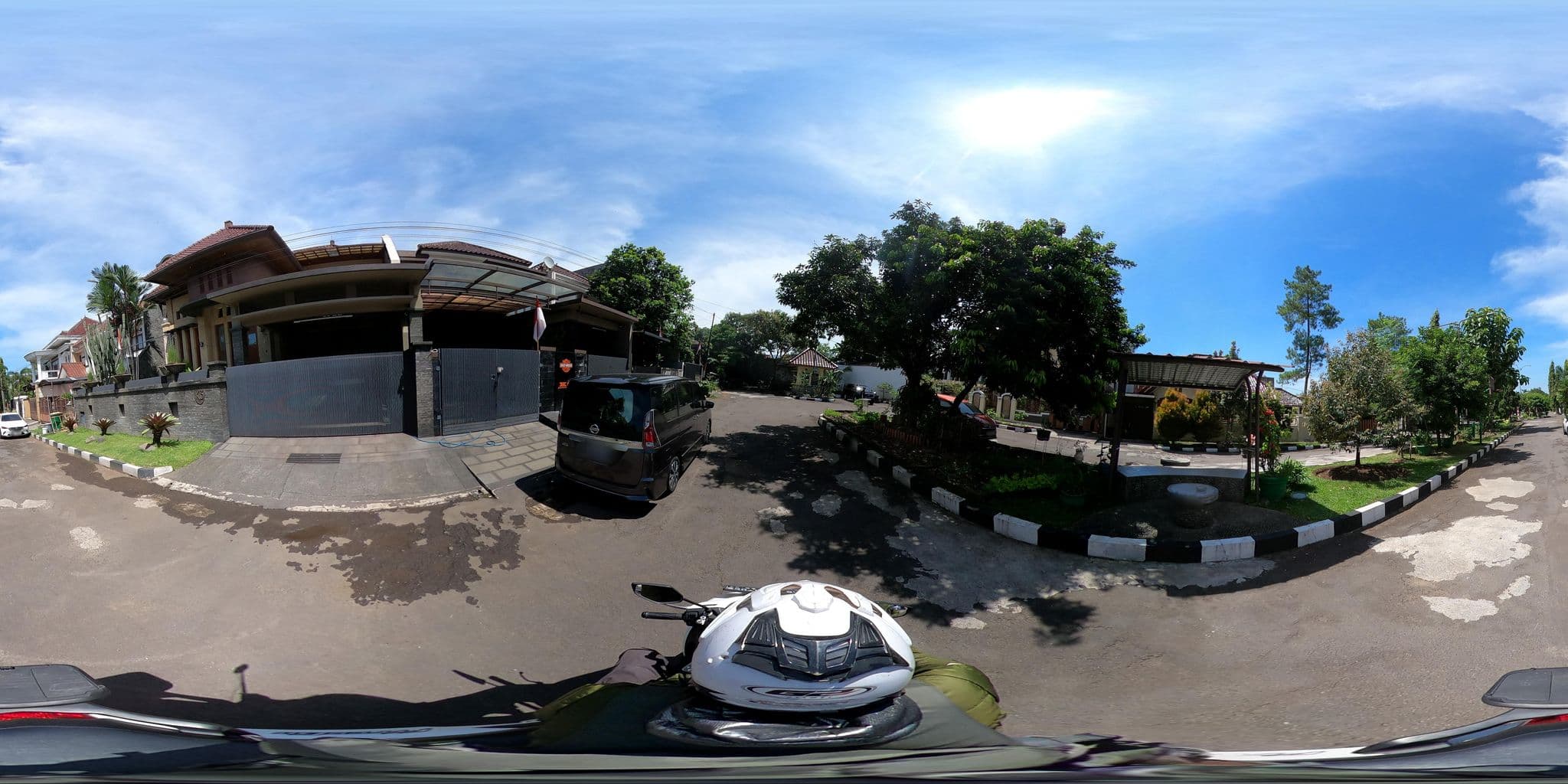 Street view near Akbar Wedding, Bandung — © Kaart_Local (CC BY-SA · Mapillary)