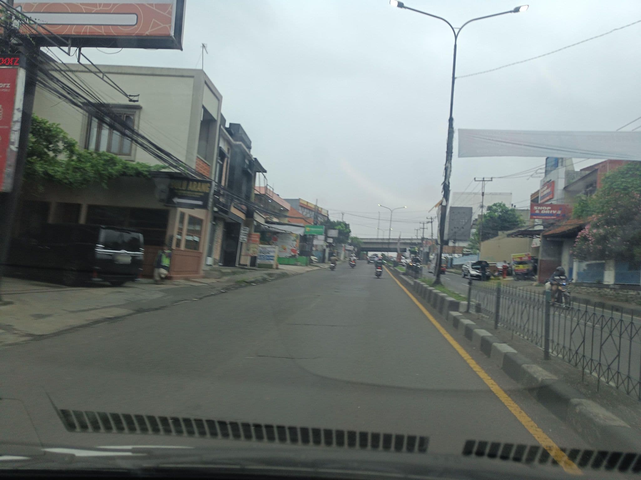 Street view near Hotel Jatinangor, Cileunyi — © hen0ch (CC BY-SA · Mapillary)