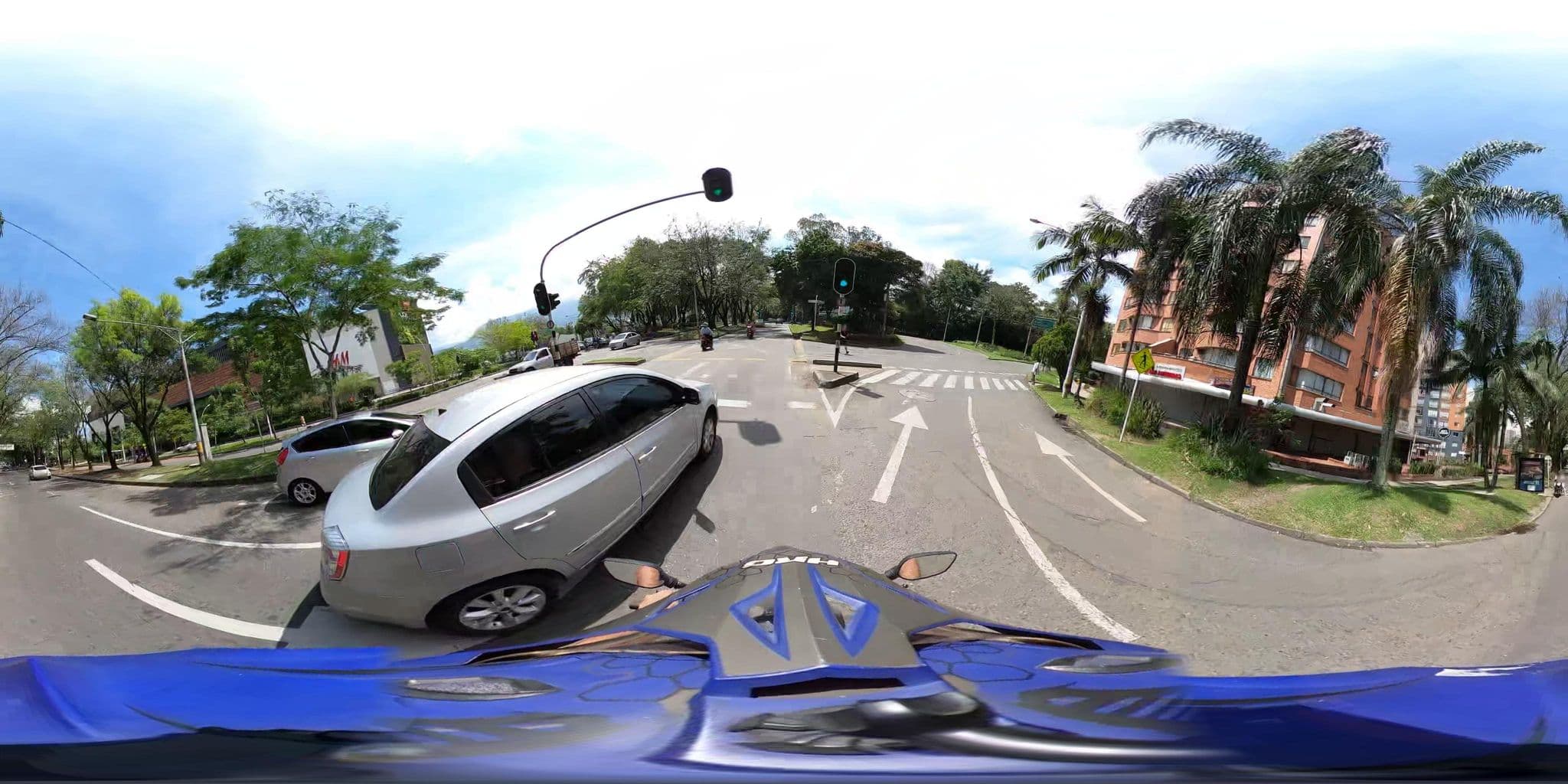 Street view near Apartahotel Rodeo Plaza, Itagüí — © metro80 (CC BY-SA · Mapillary)