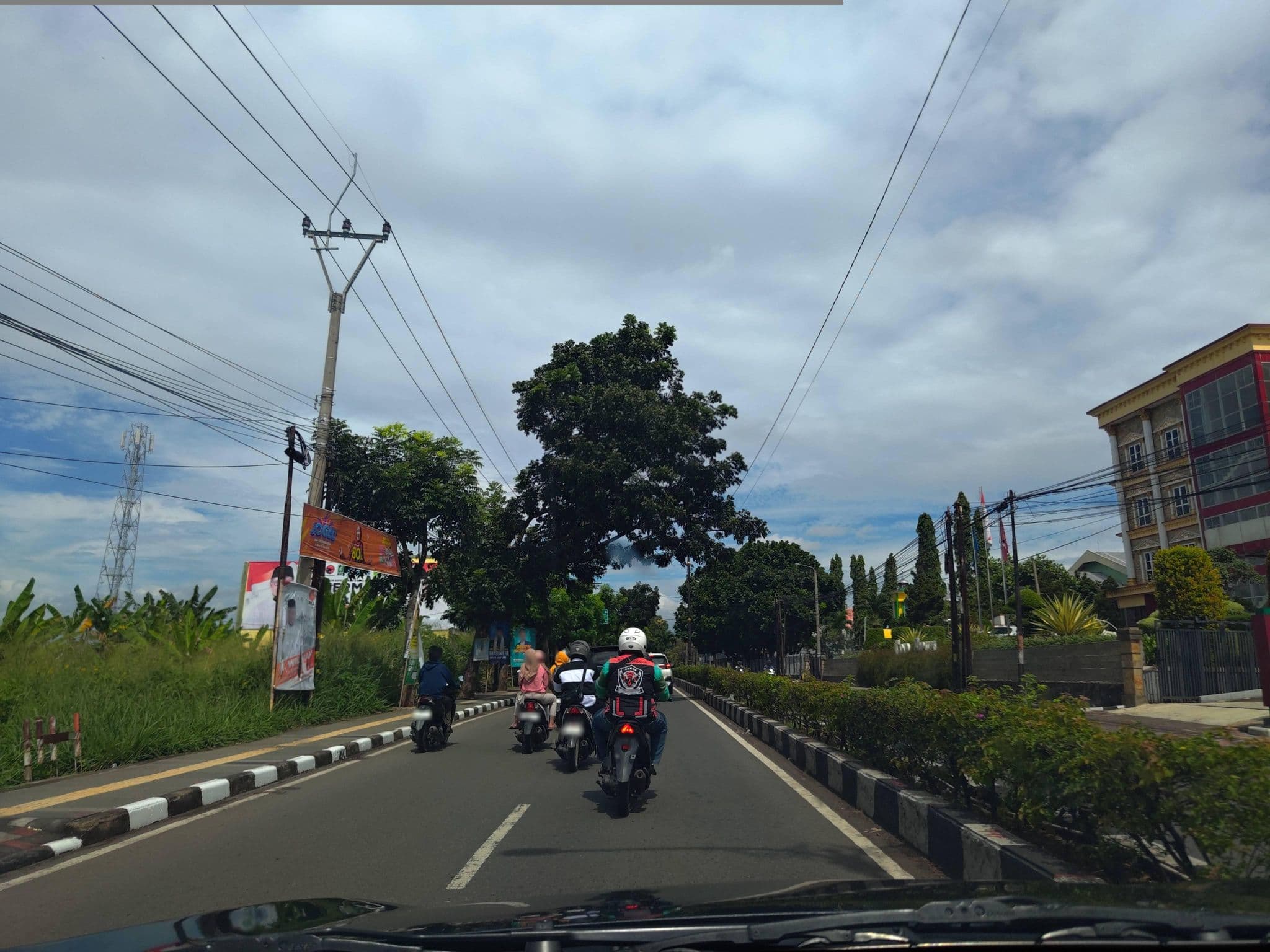 Street view near Hotel Gino Feruci, Cianjur — © FotoPeta (CC BY-SA · Mapillary)