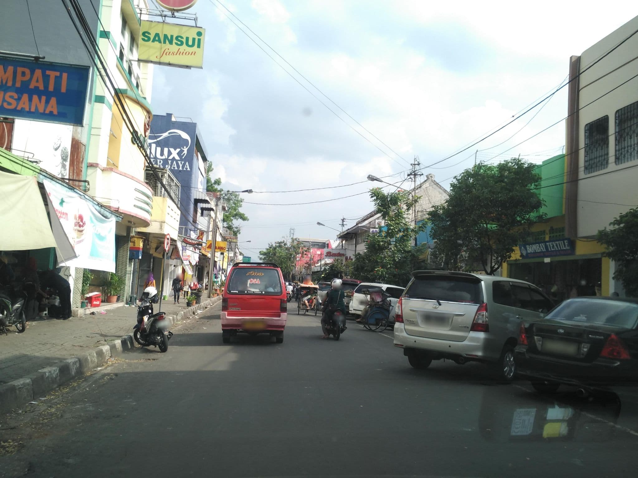 Street view near Hotel selamat, Cianjur — © roadroid (CC BY-SA · Mapillary)