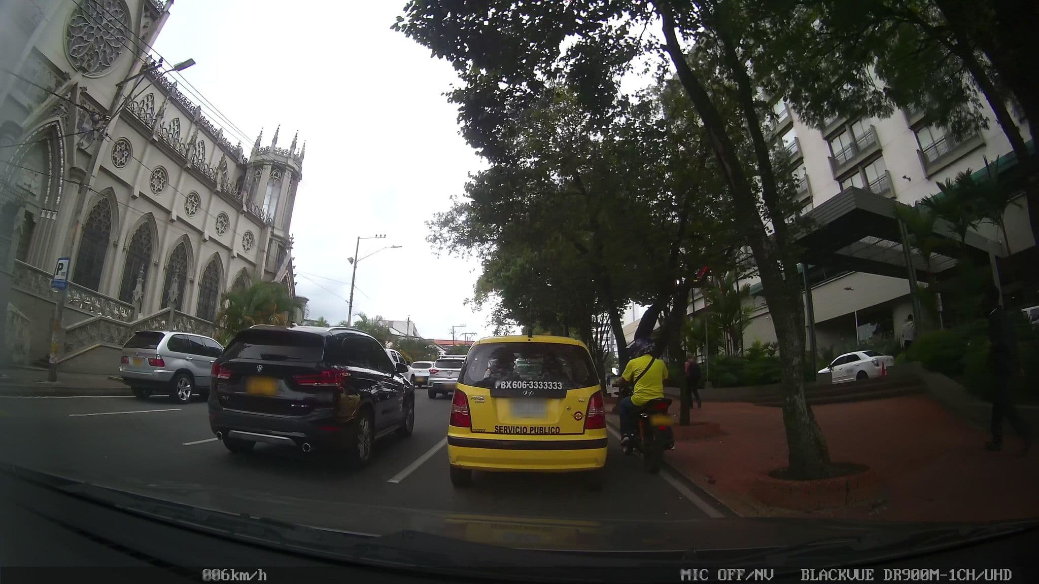Street view near Movich Pereira, Pereira — © kaart_2 (CC BY-SA · Mapillary)